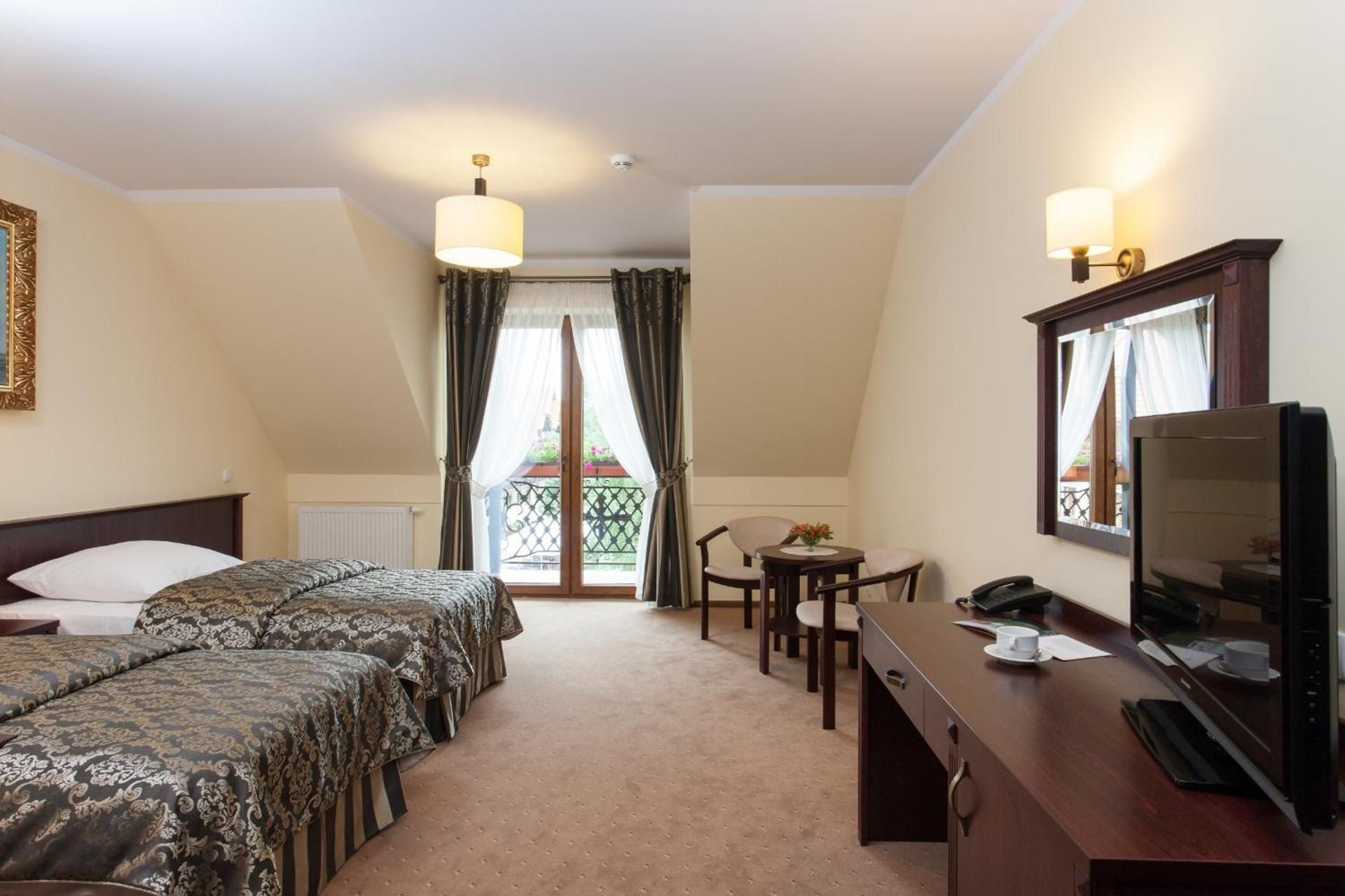 Standard Twin Room