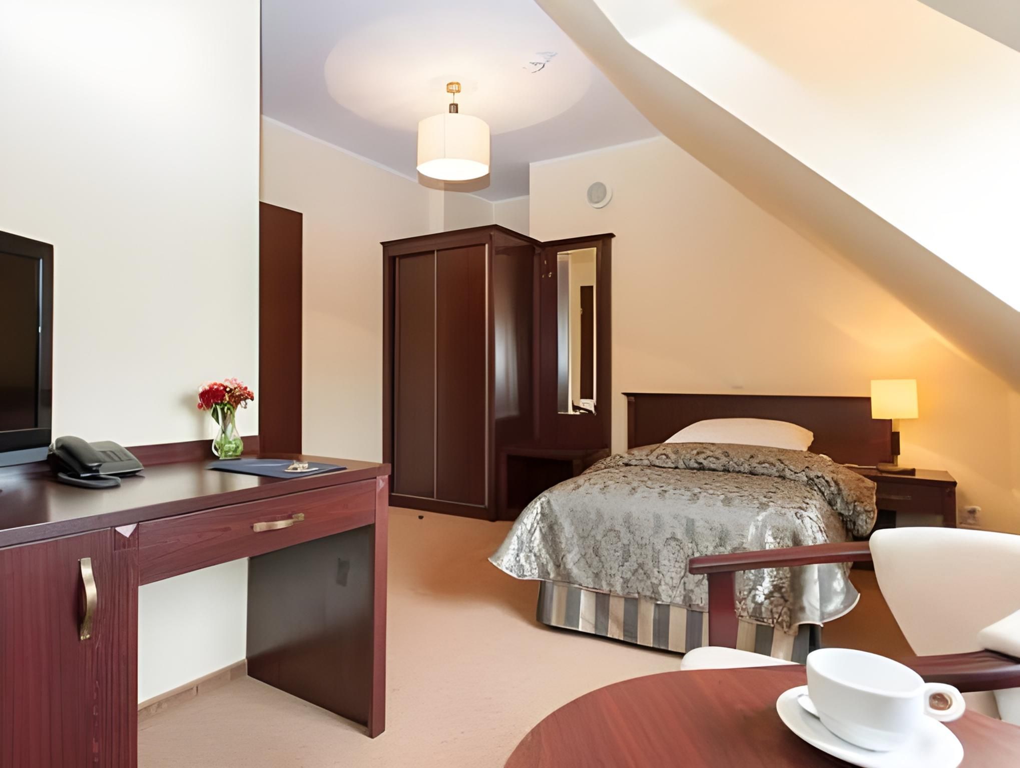 Standard Single Room