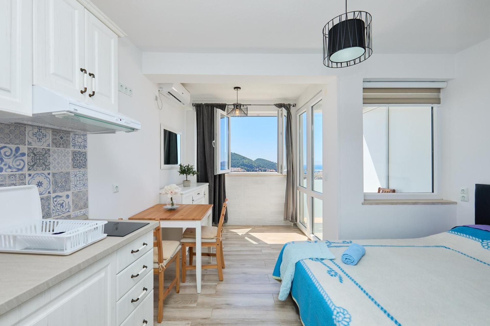 Apartment with Terrace