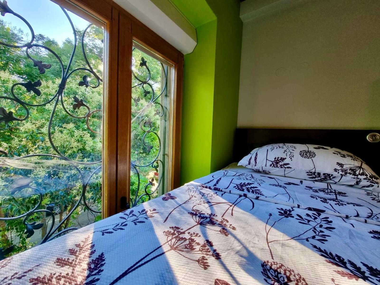 Bed in 6-Bed Mixed Dormitory Room