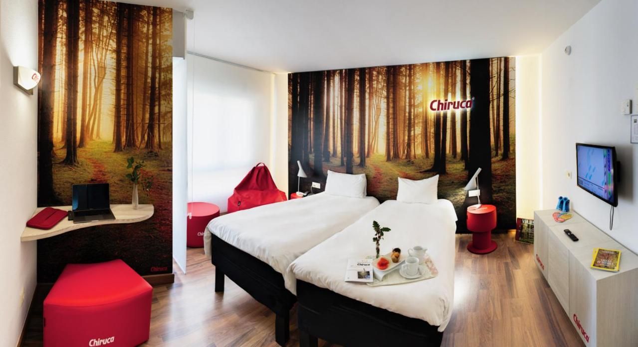 Standard Room with two single beds