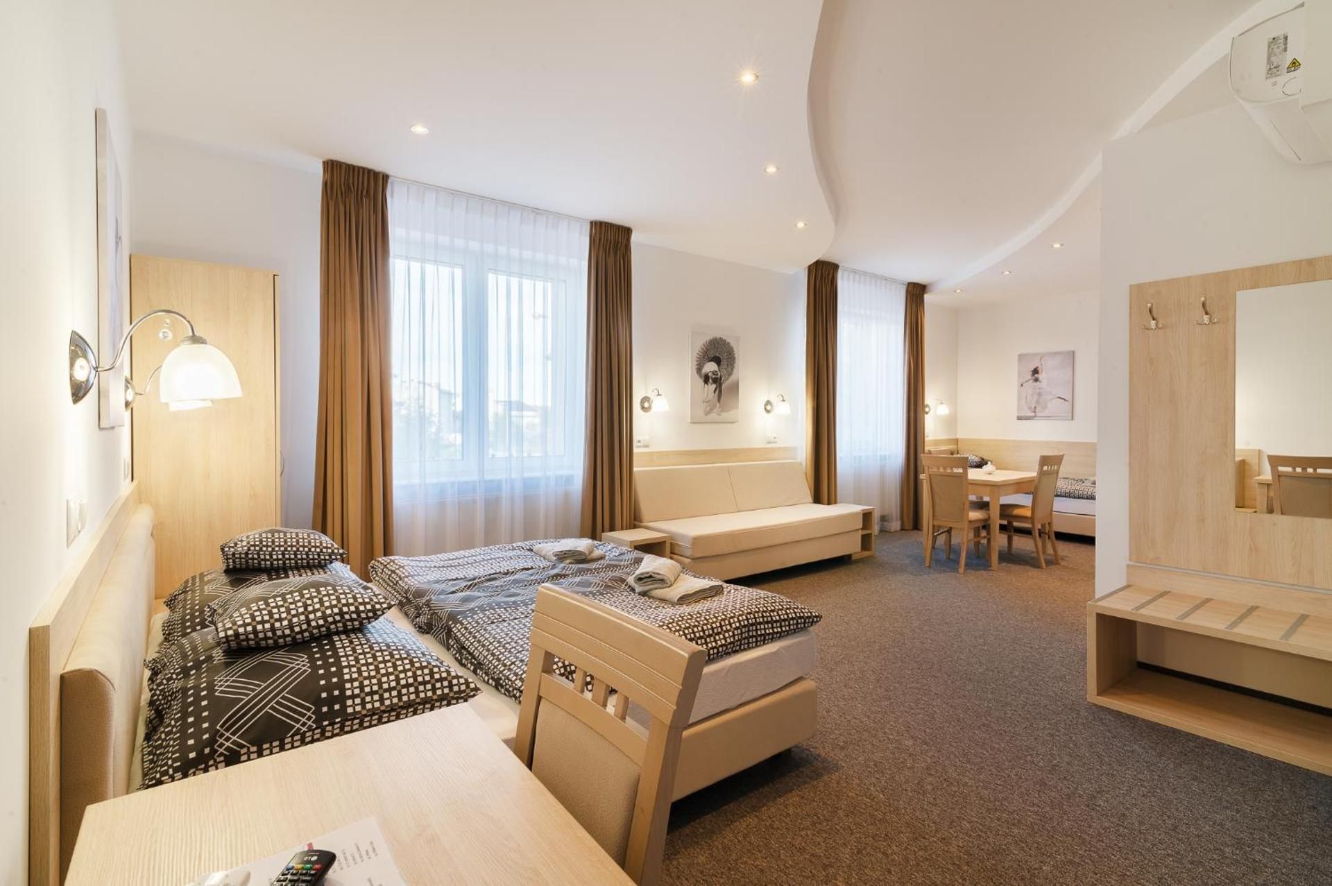 Deluxe Quadruple Room