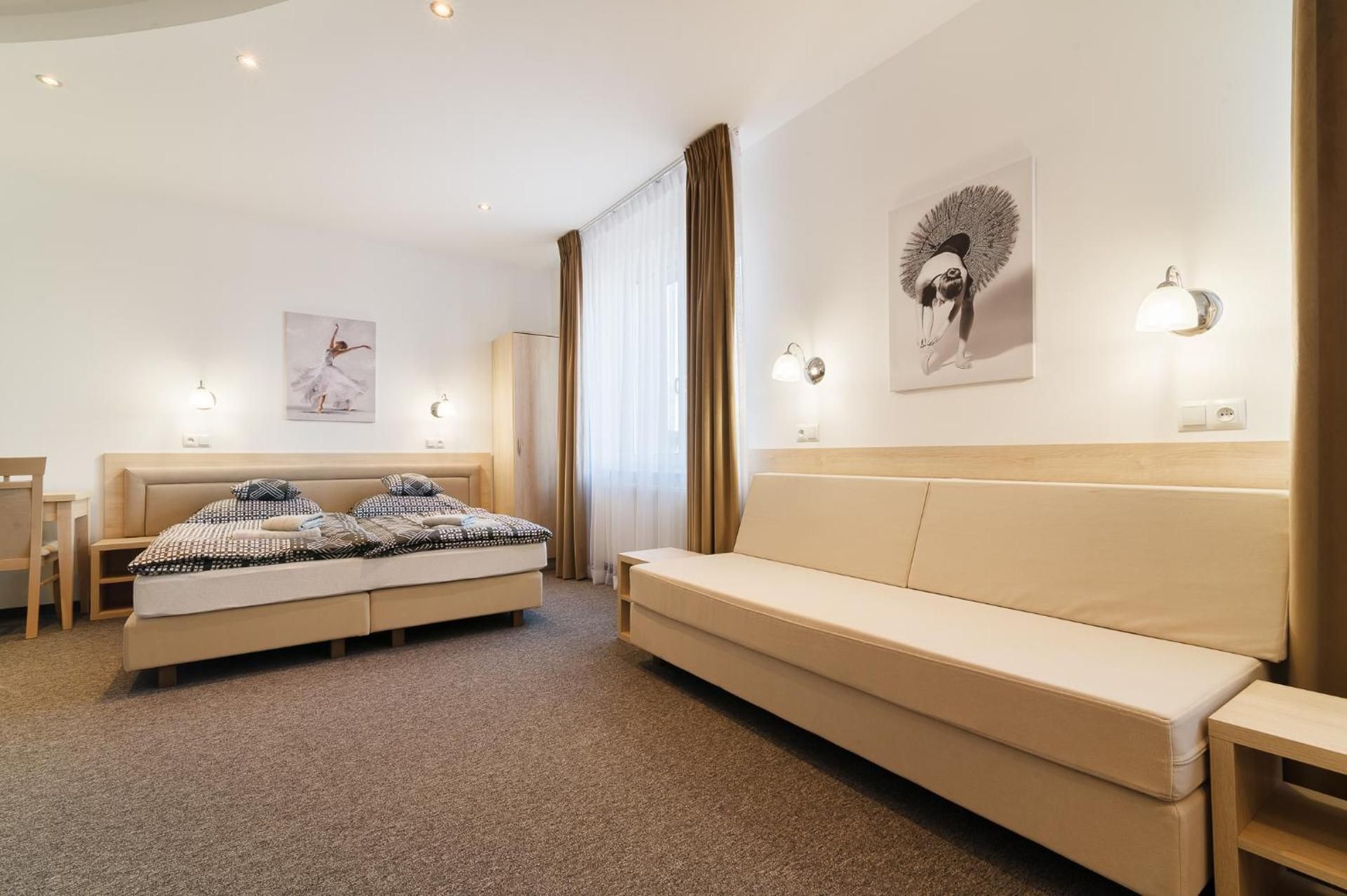 Deluxe Quadruple Room