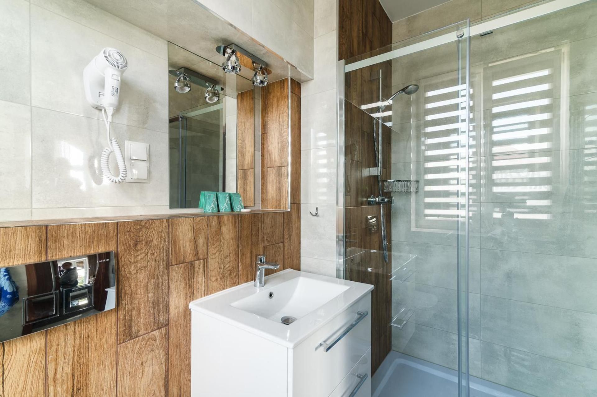 Deluxe Triple Room with Balcony
