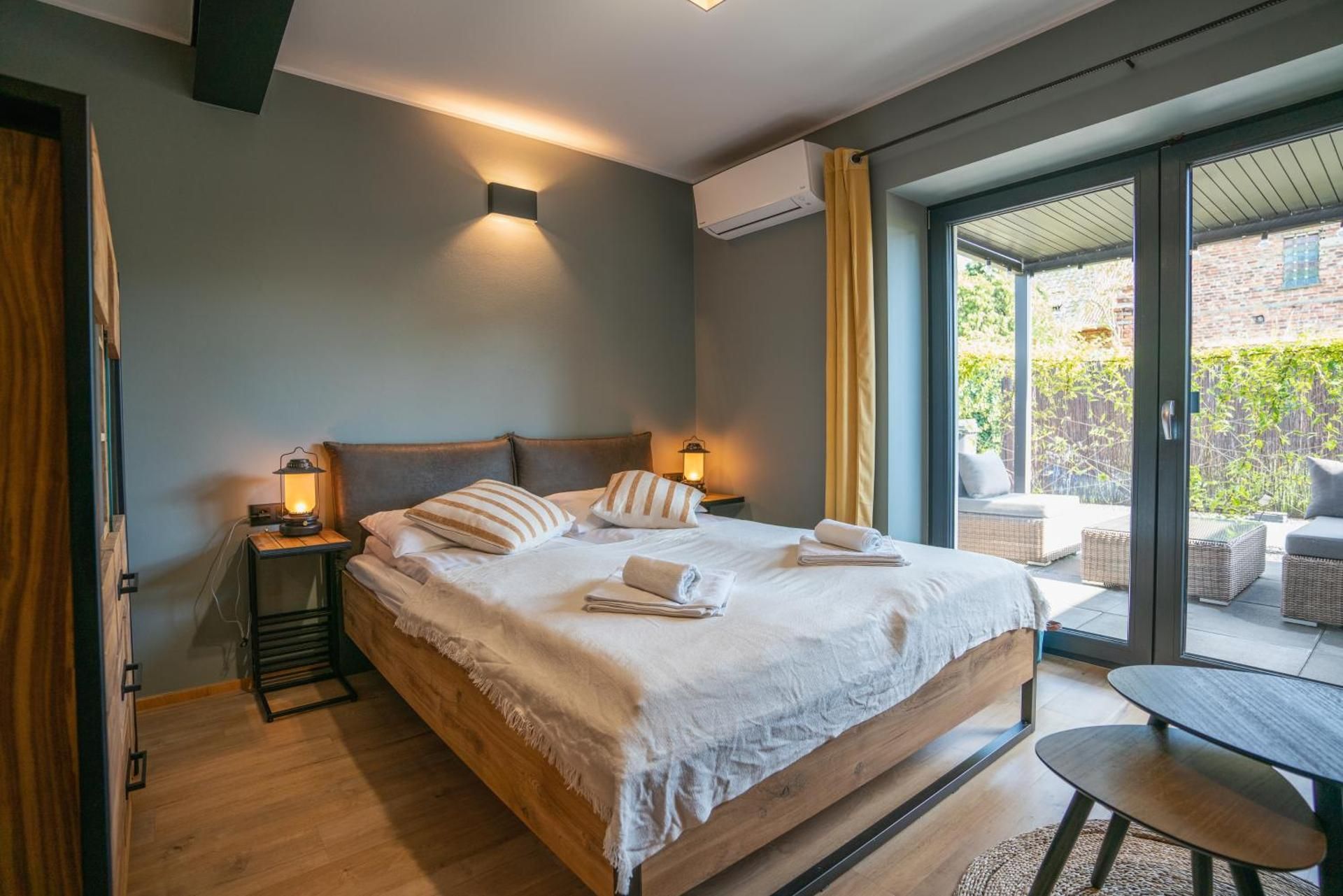 Triple Room with Terrace