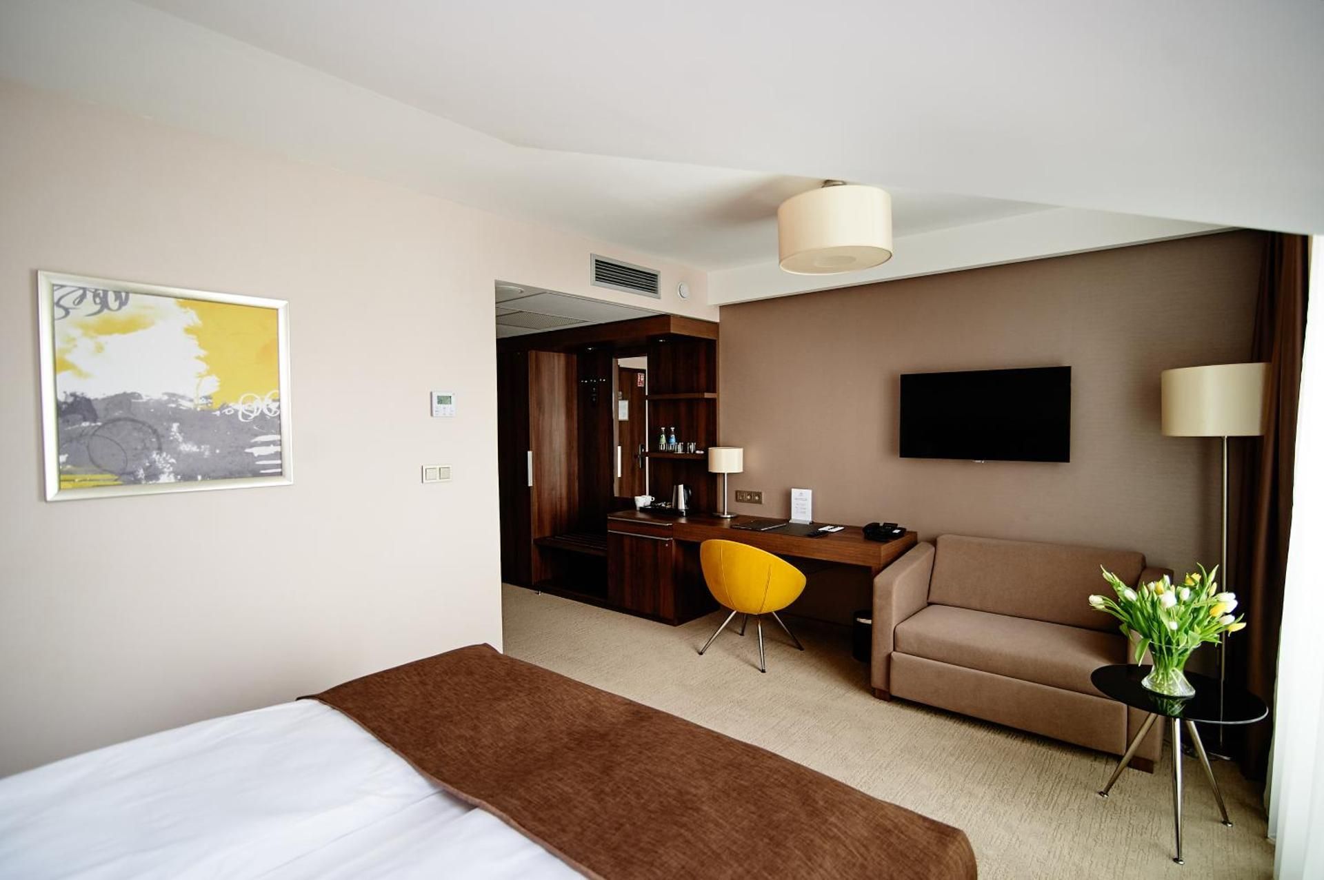 Double or Twin Room with Private Bathroom