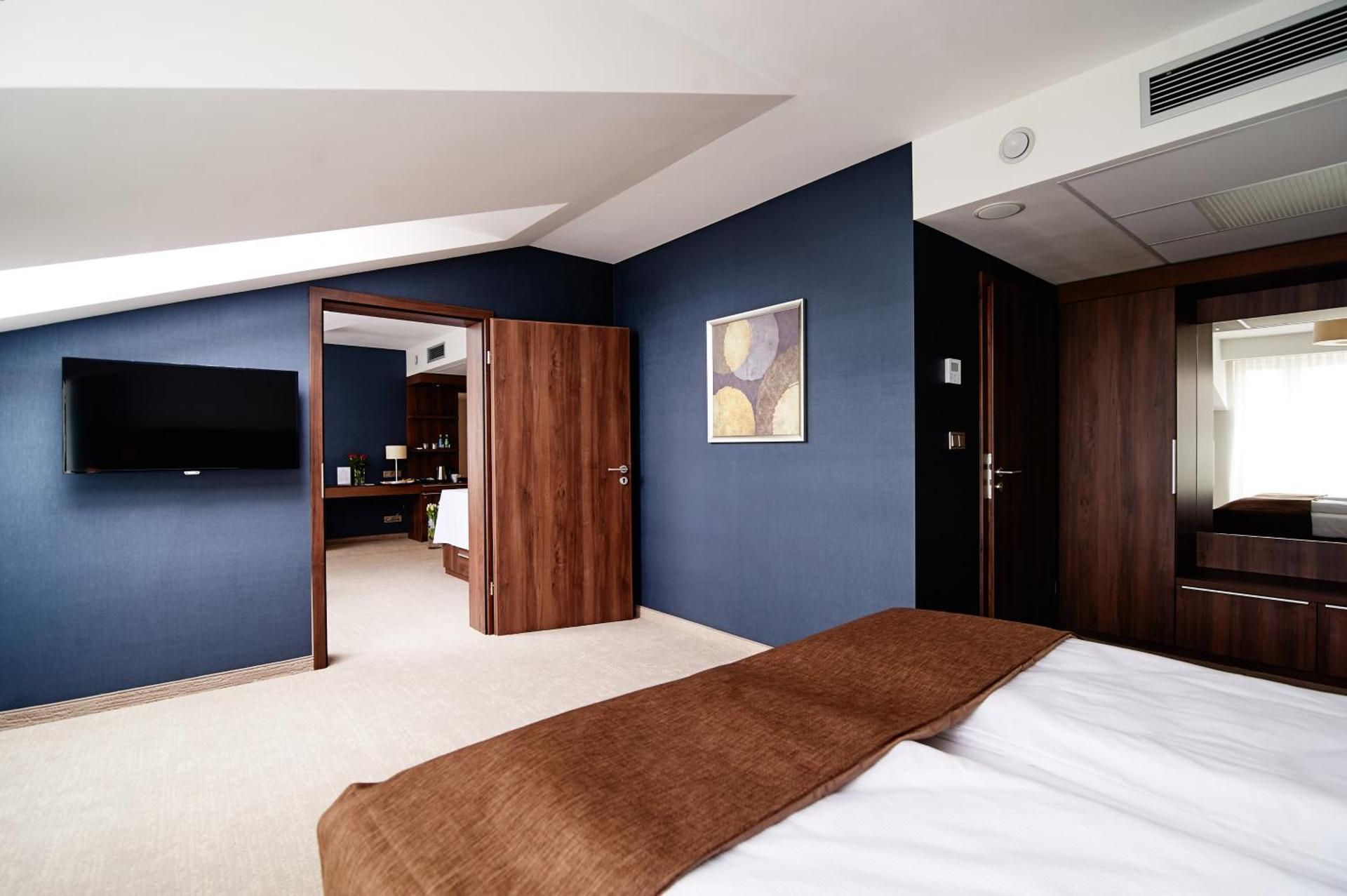 Suite with Free Mini-bar