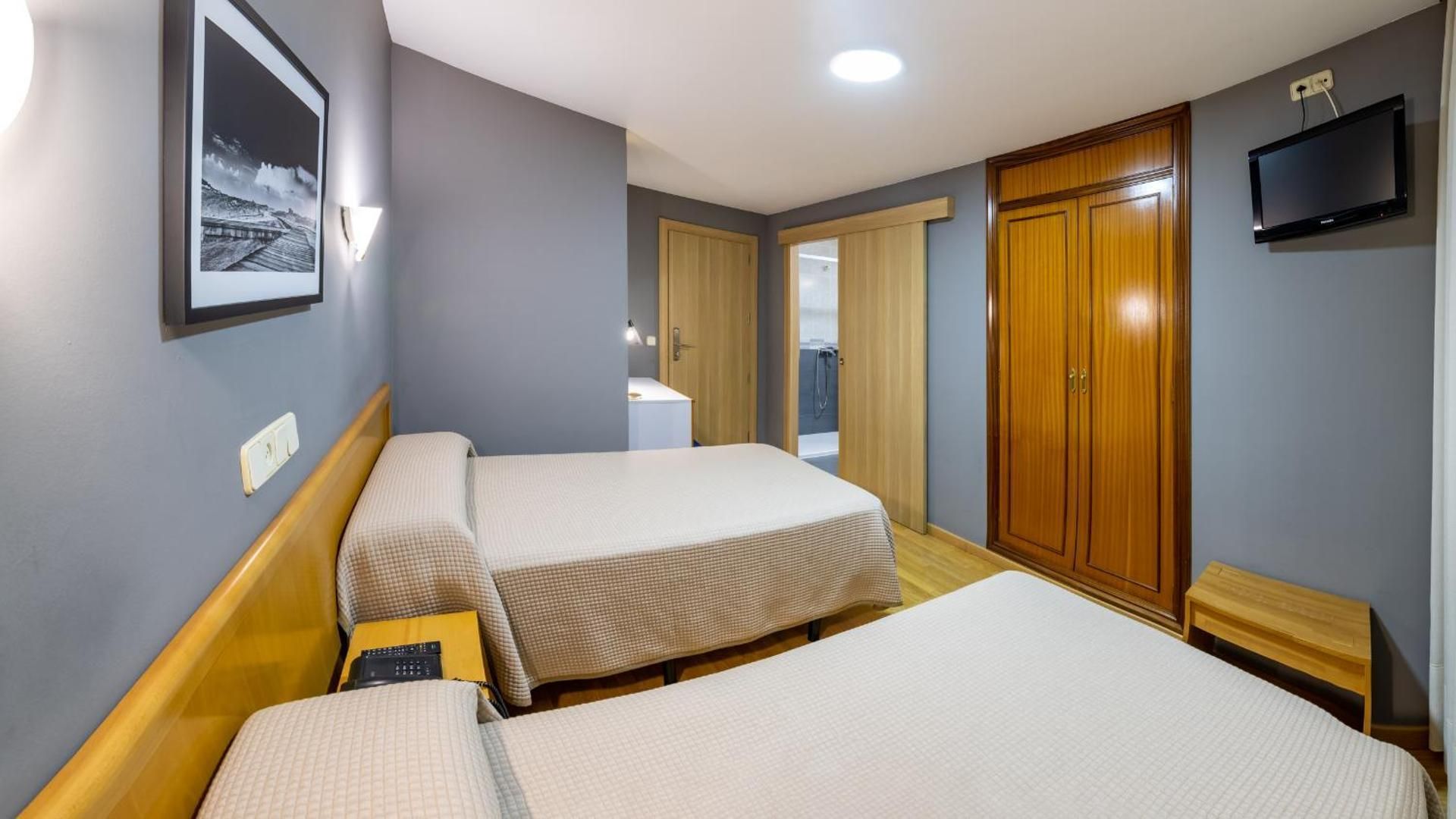 Classic Twin Room
