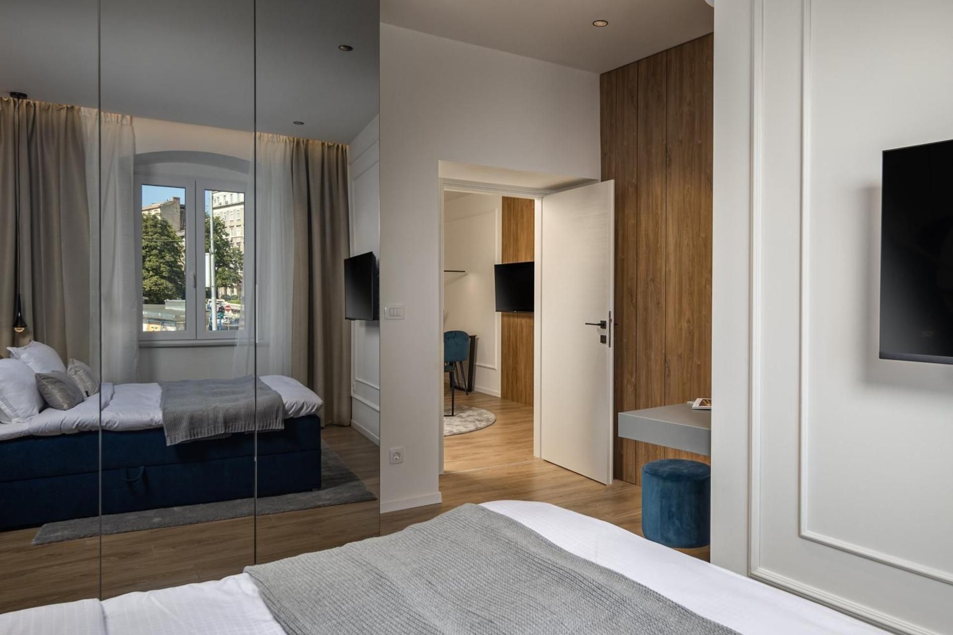 Superior Apartment
