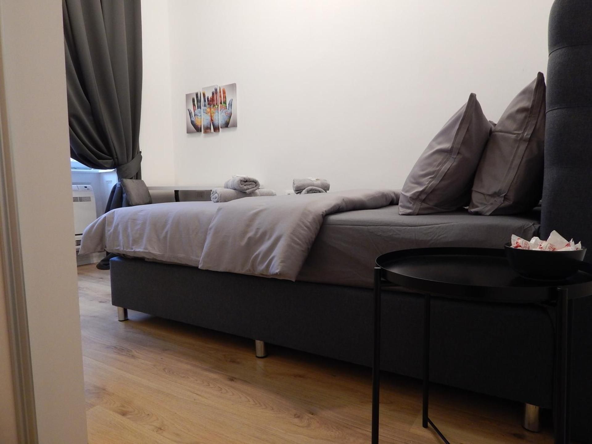 Deluxe Room 3