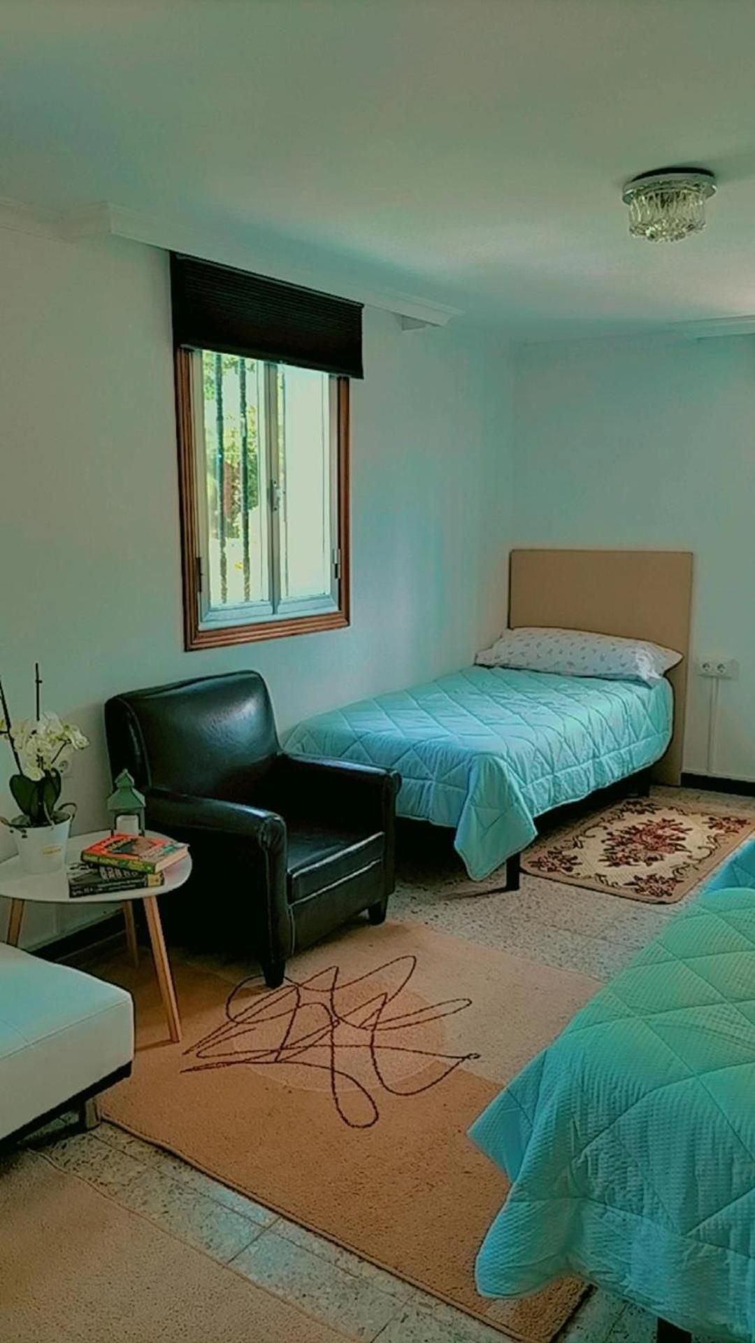 8-Bed Mixed Dormitory Room