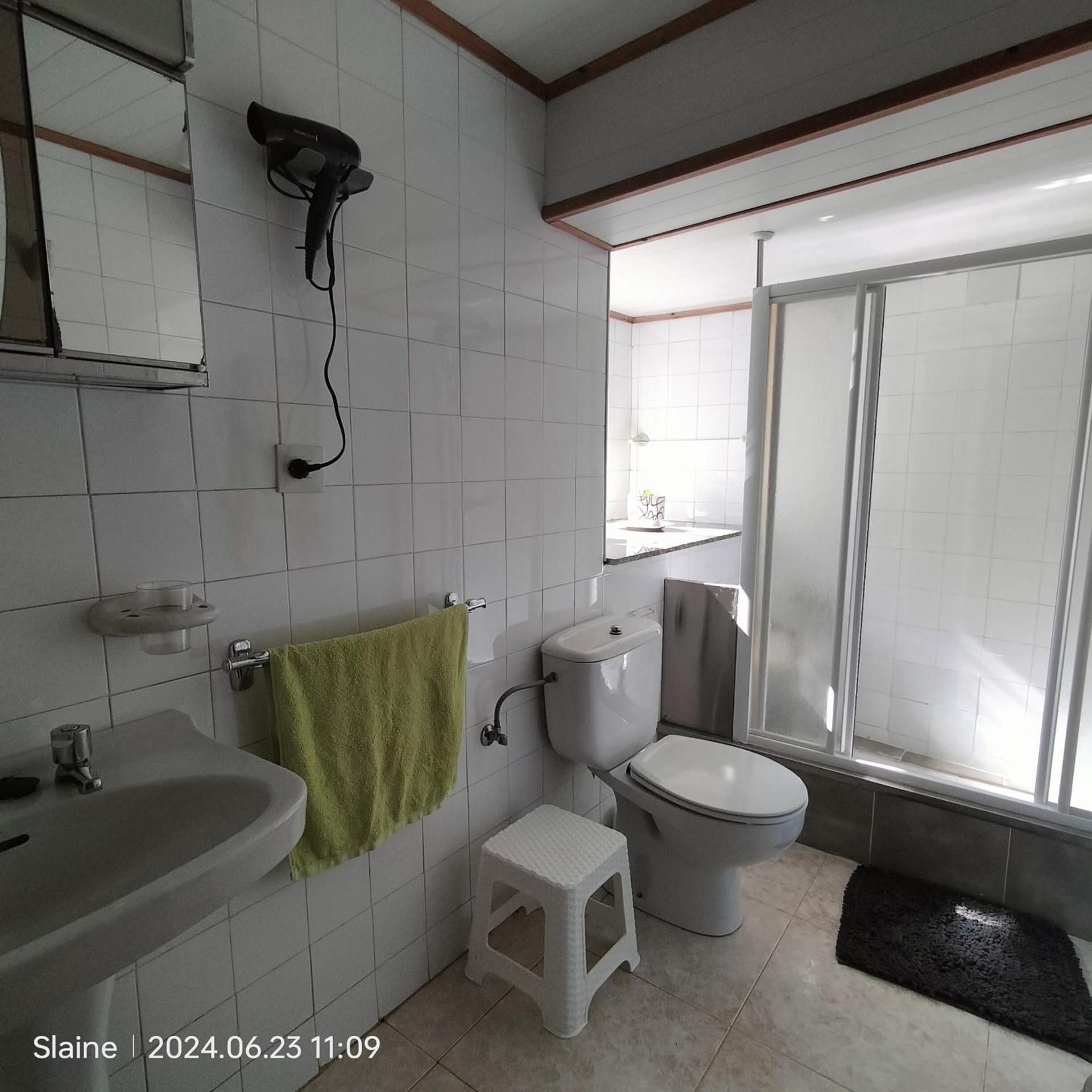 8-Bed Mixed Dormitory Room