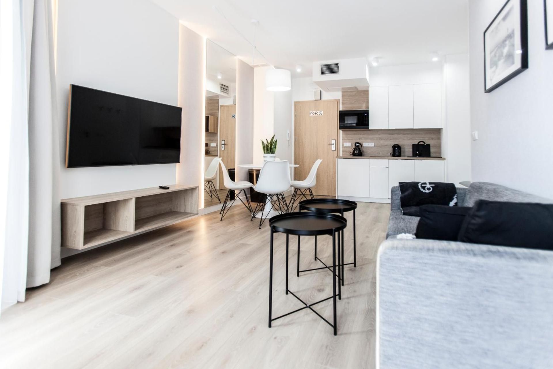 premium suite +