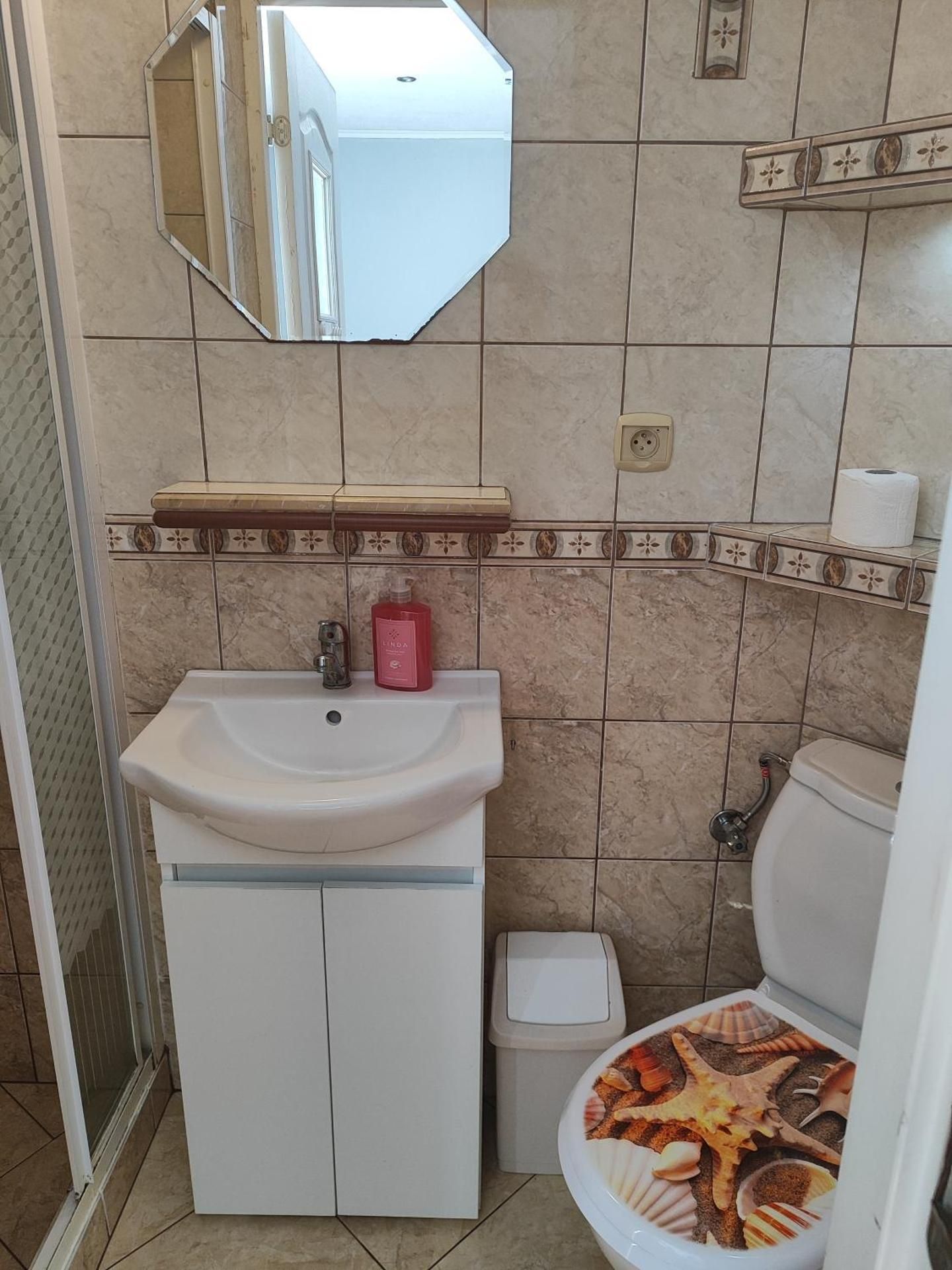 Triple Room with Private Bathroom