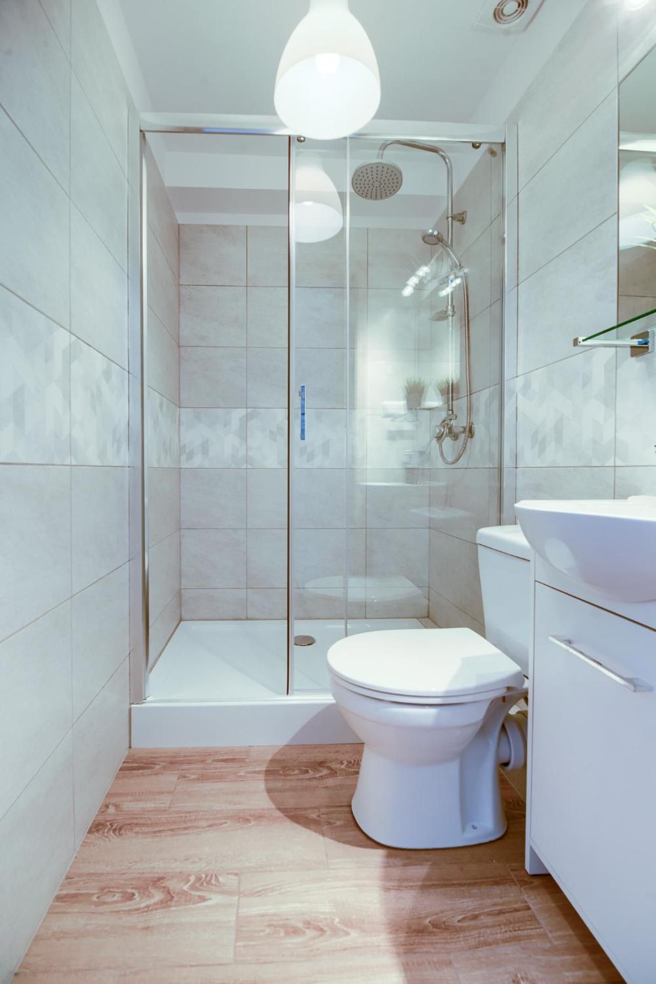 Double or Twin Room with Shower