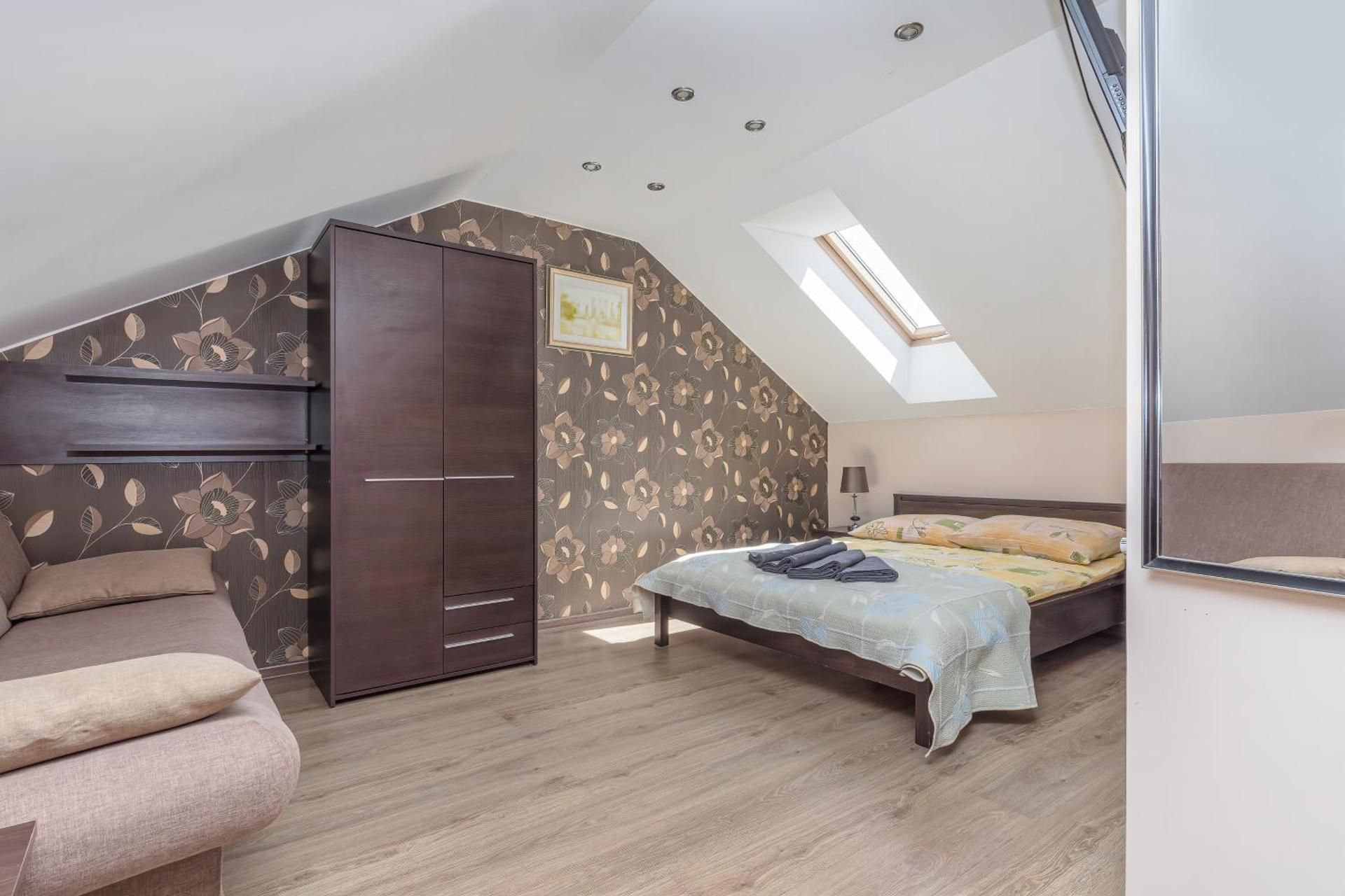 Triple Room with Bath