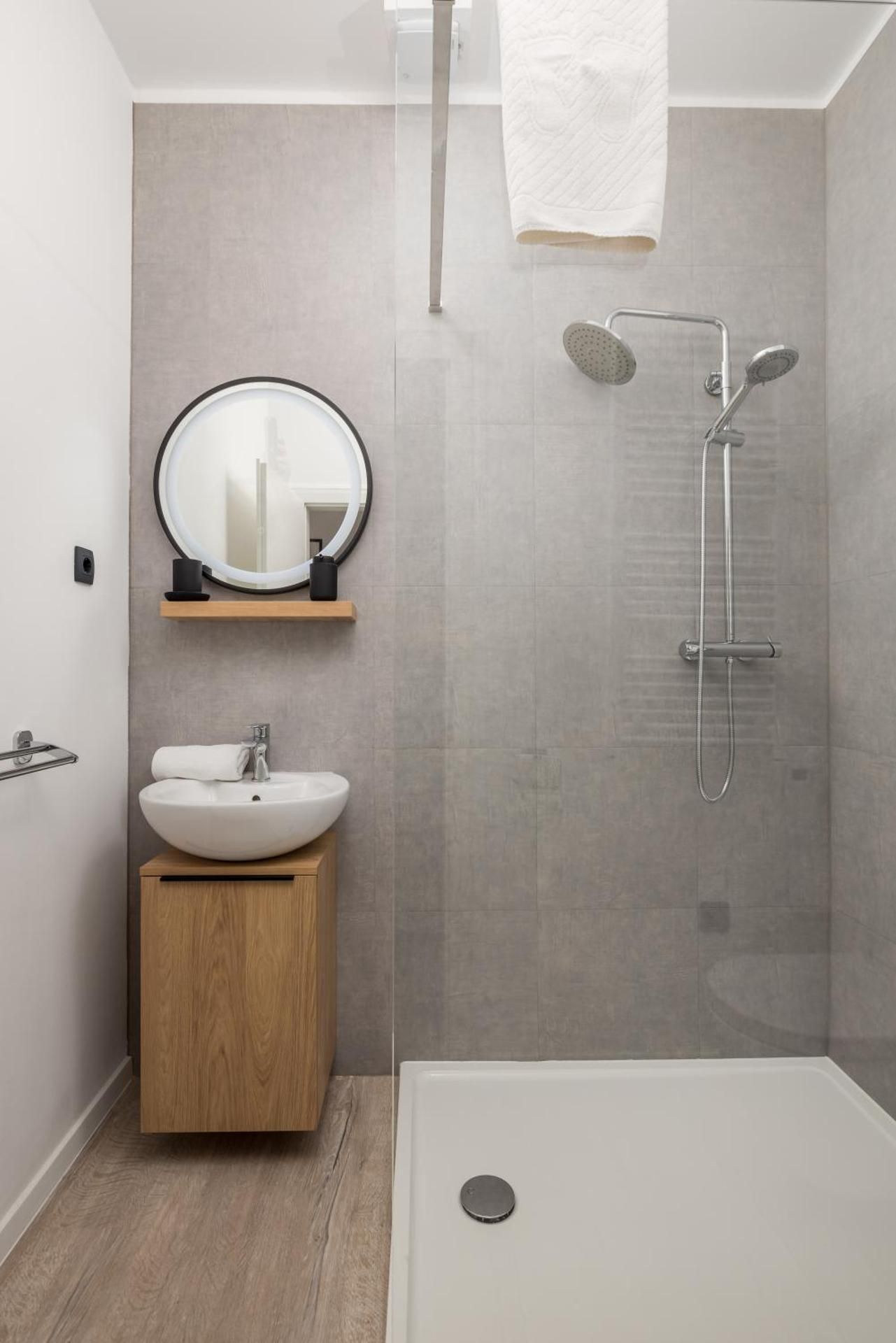 Two-Bedroom Apartment Korzo Street 32, 3.floor