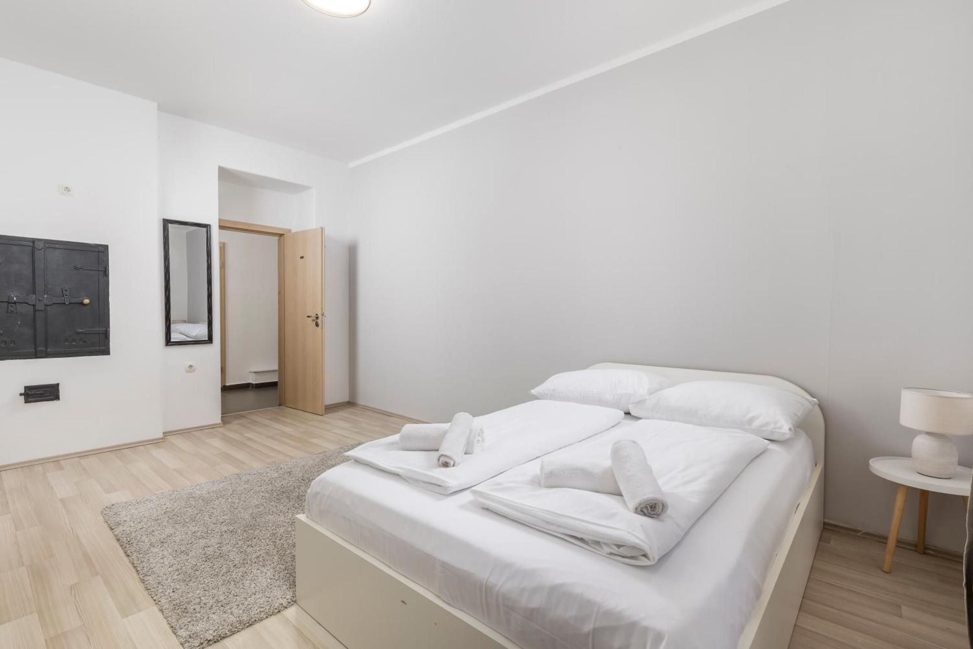 Three-Bedroom Apartment Kružna ulica 6, 1. floor
