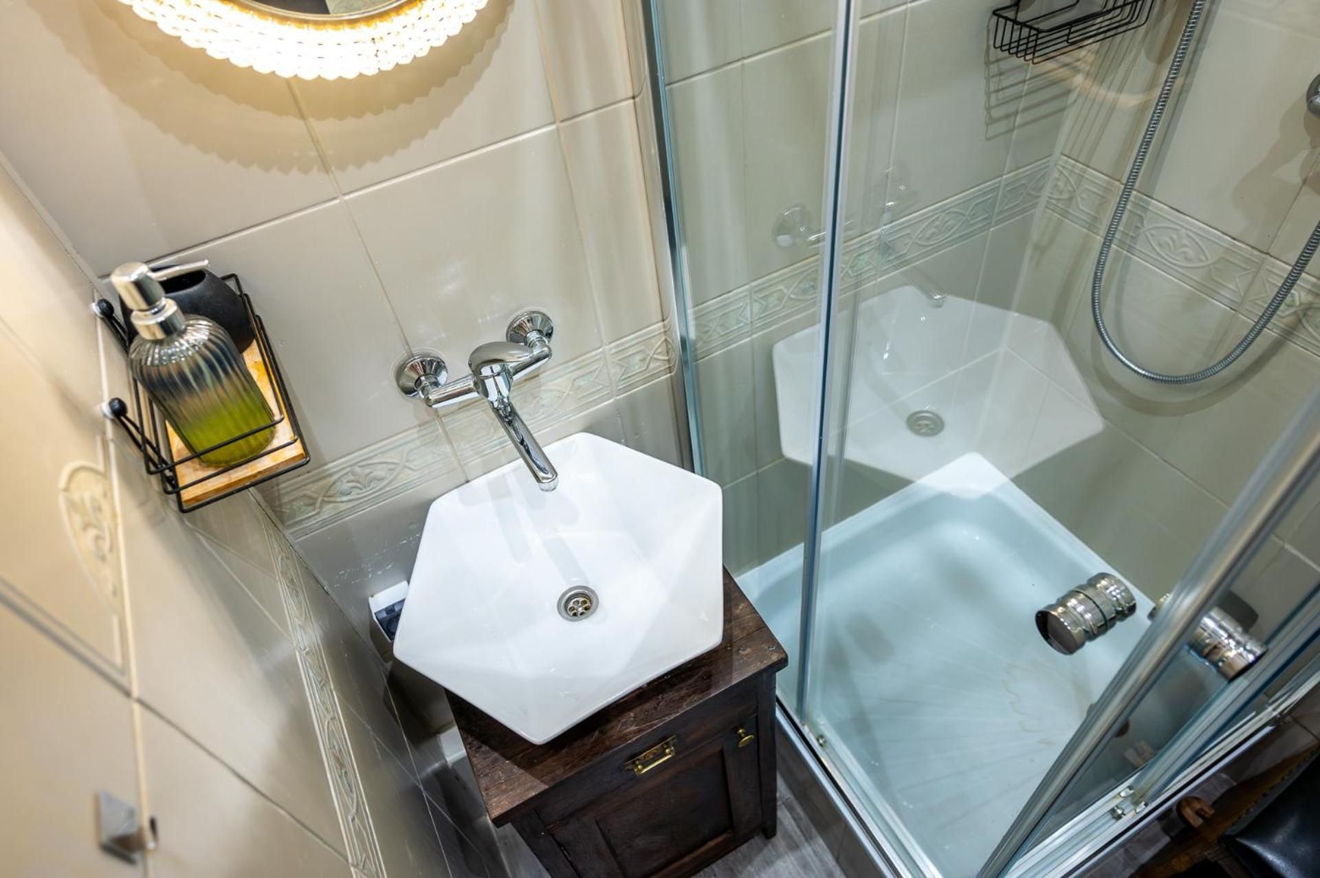 Apartamenty przy Dworcu One-Bedroom Deluxe Apartment 2