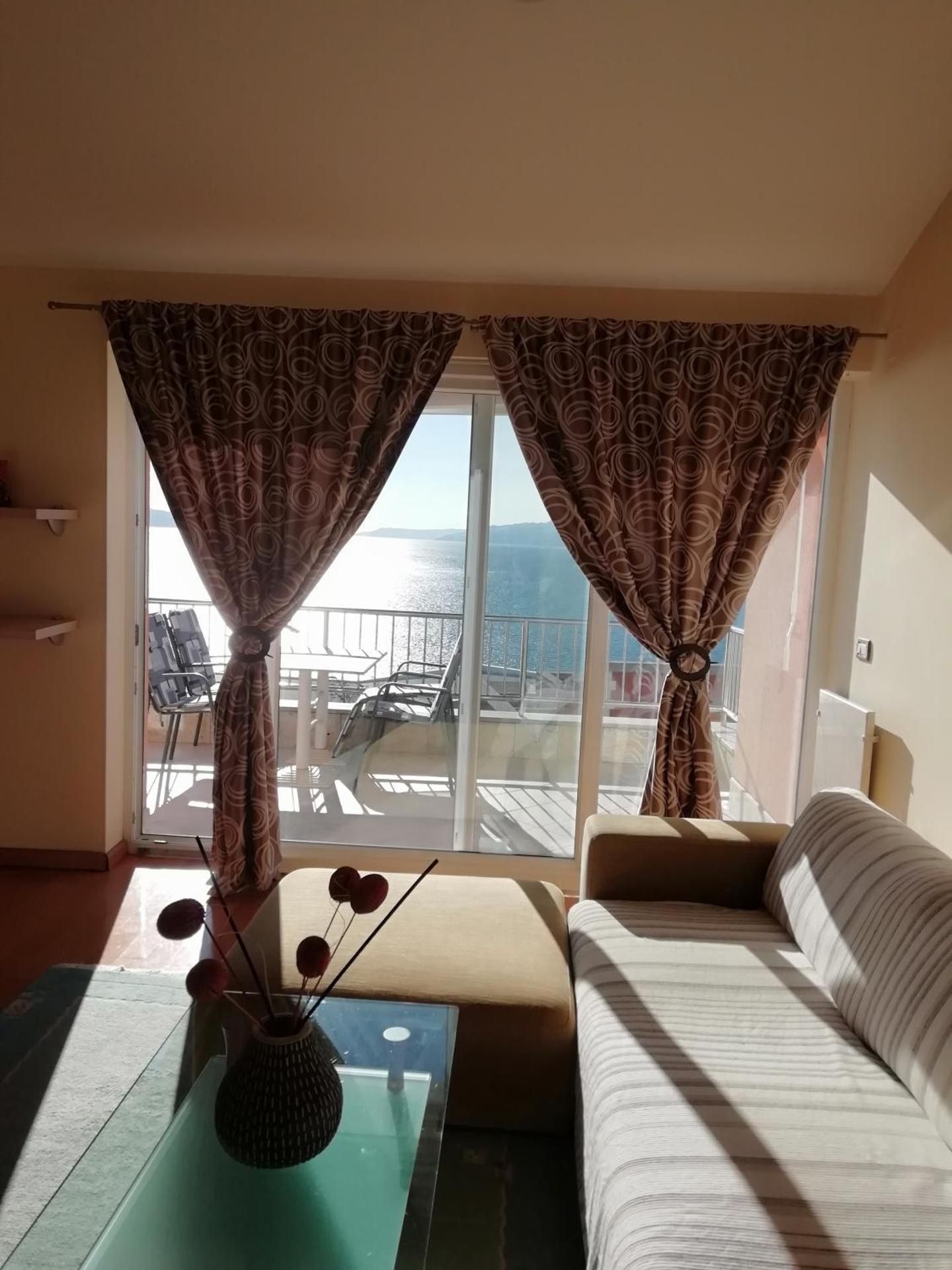 One-Bedroom Apartment with Sea View