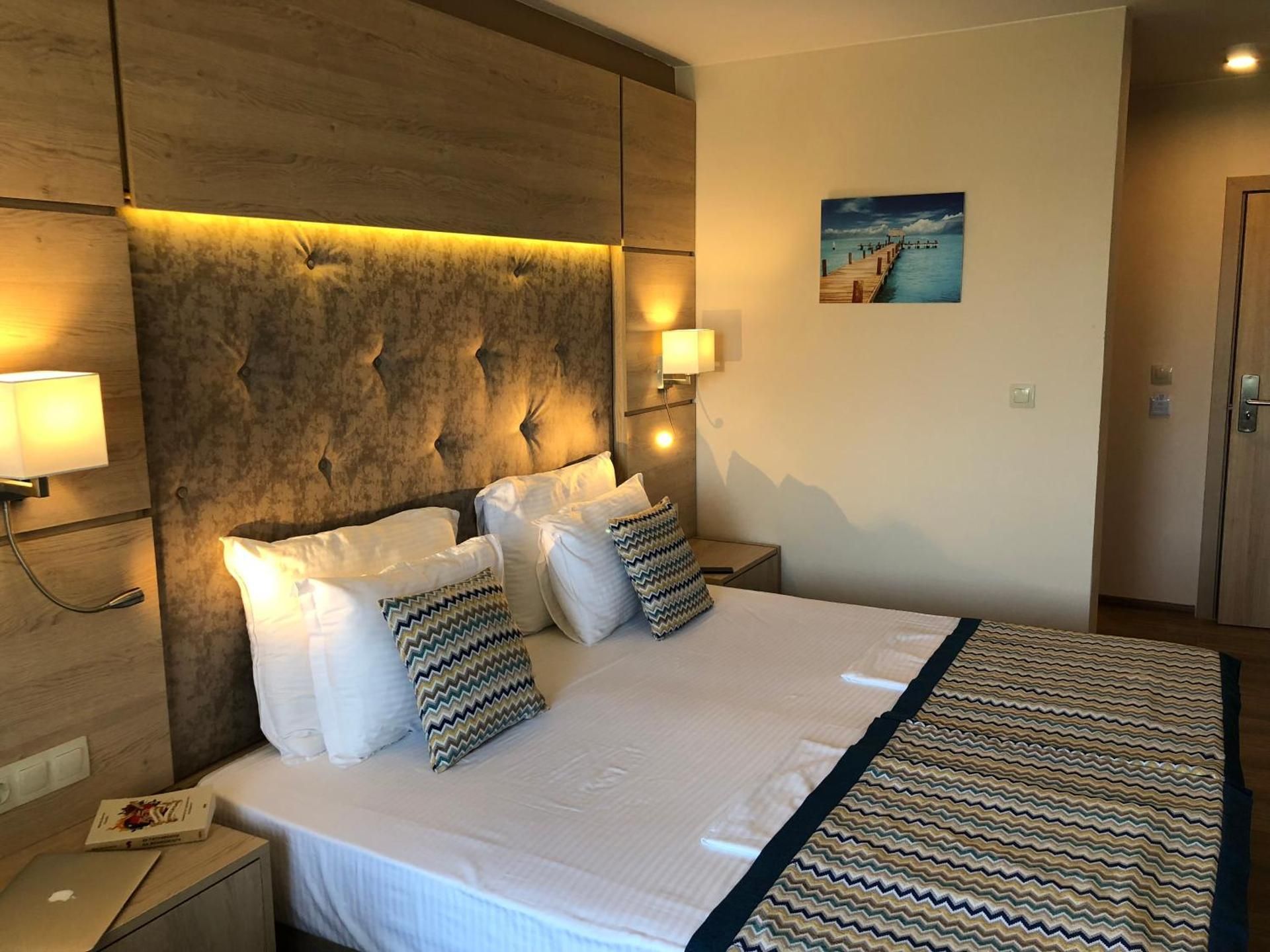 Double Room with Balcony and Garden View (2 Adults + 1 Child) - Building 2 - Free Beach Access