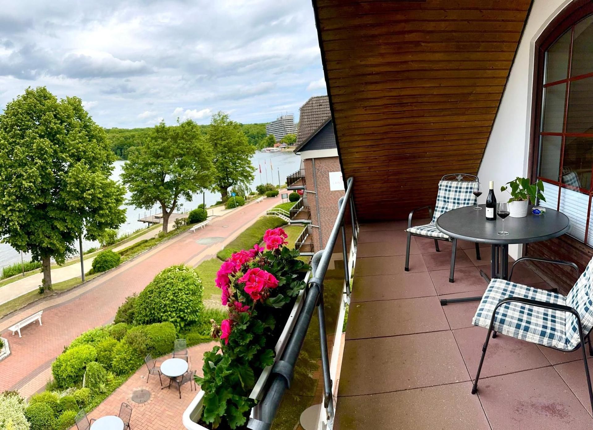 Double Room with Lake View