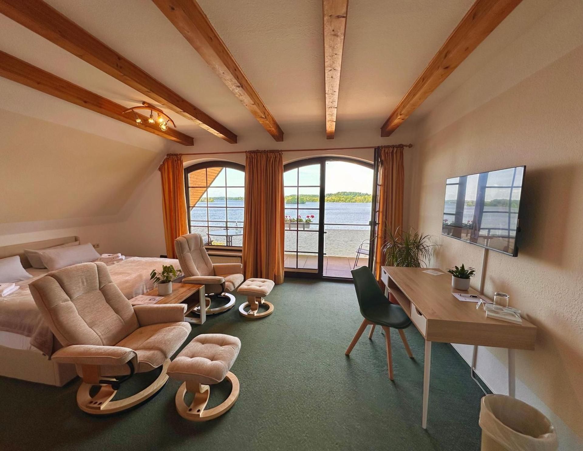 Double Room with Lake View