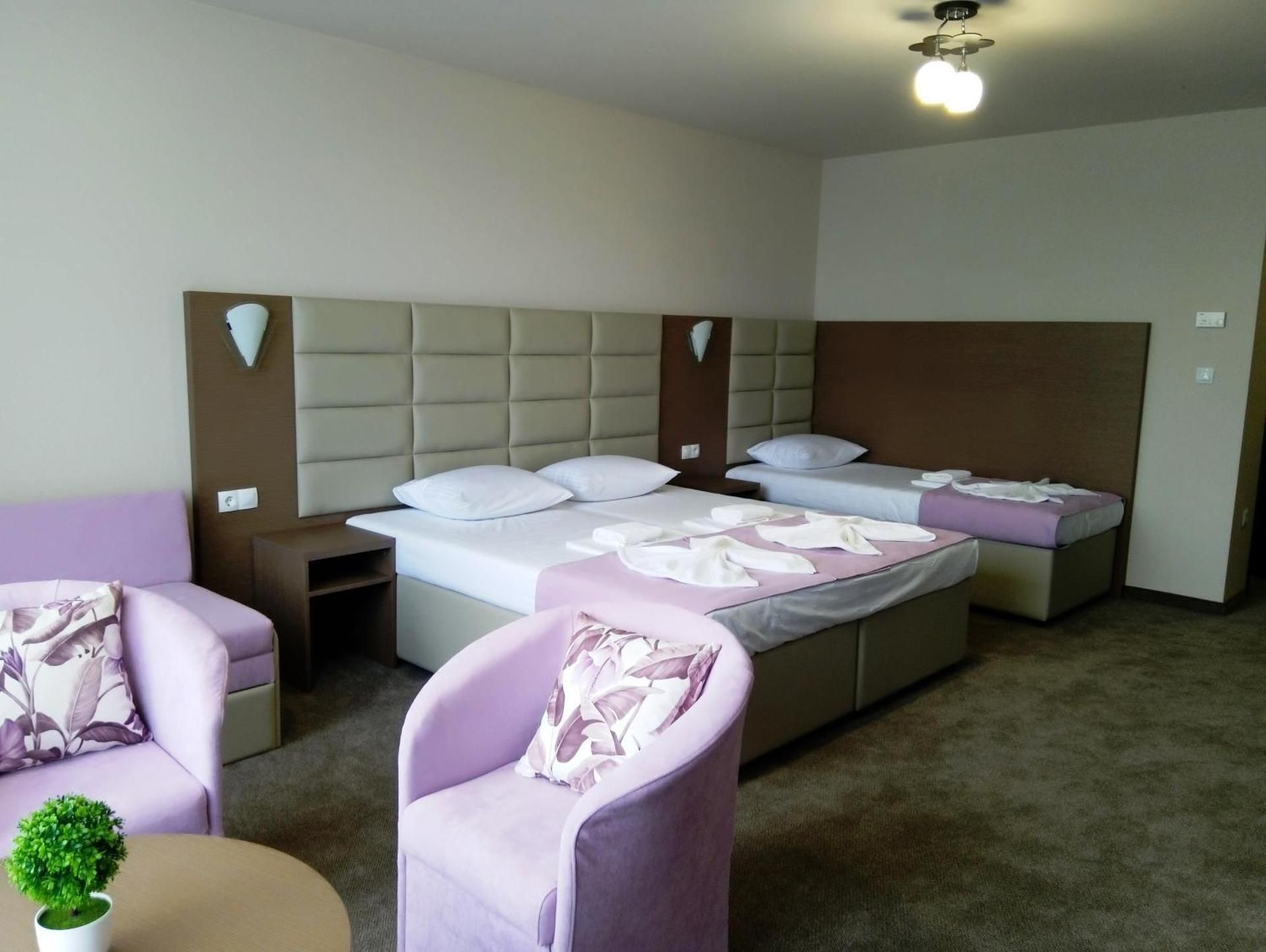 Triple Room
