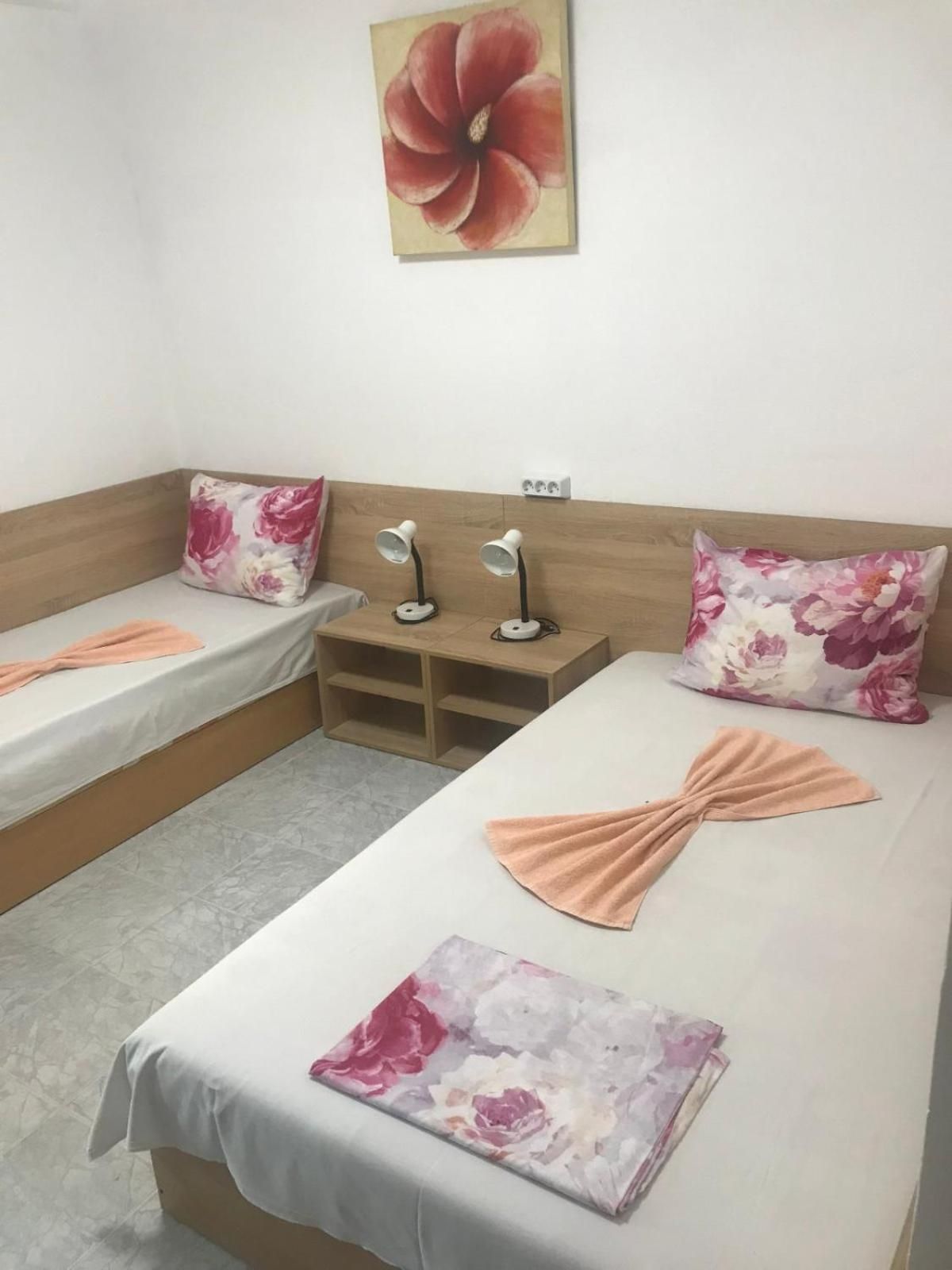 Deluxe Double Room (2 Adults + 1 Child)