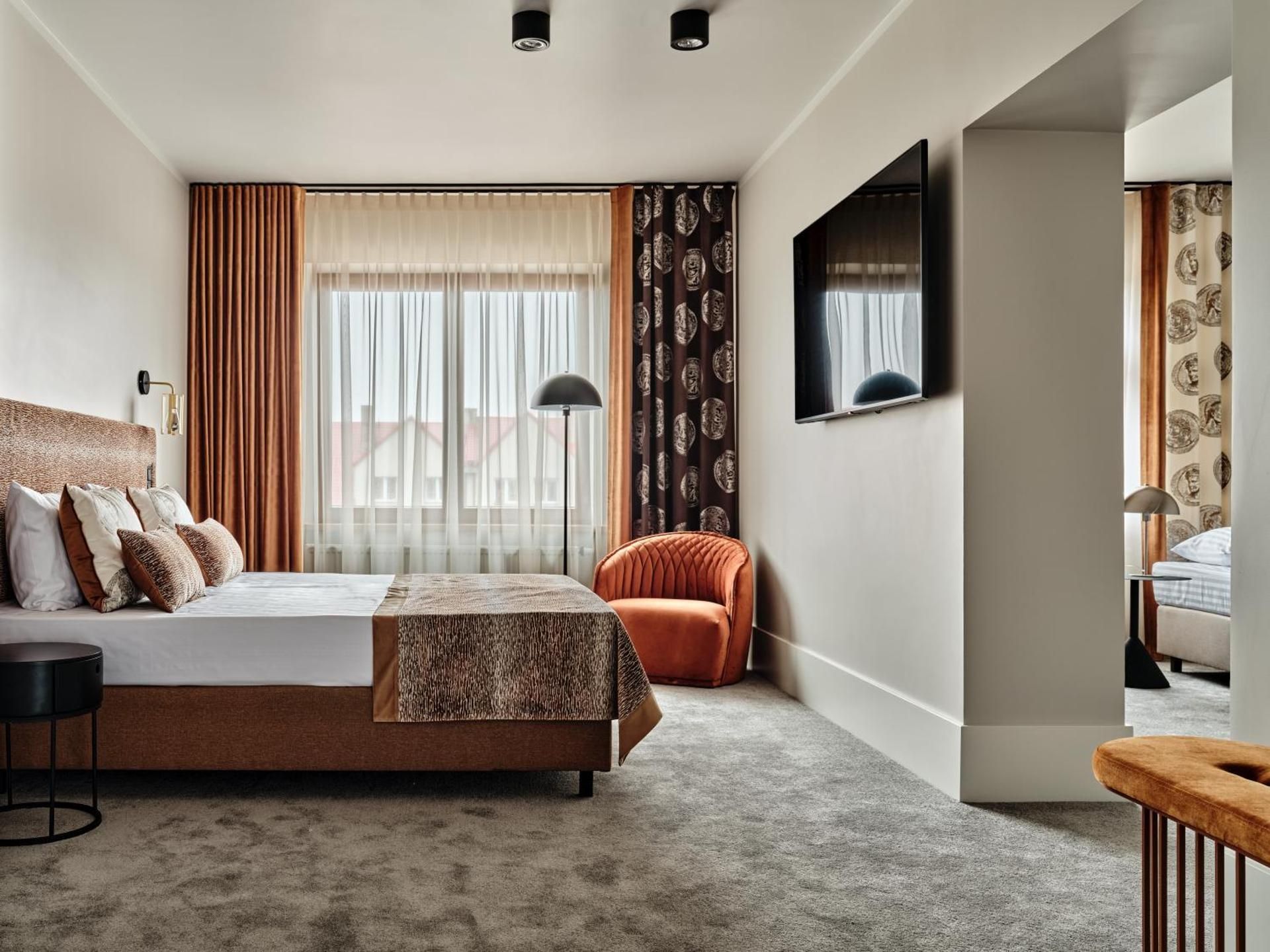 Deluxe Family Suite