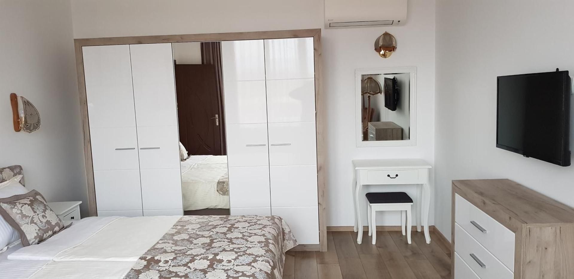 Executive Deluxe Apartment
