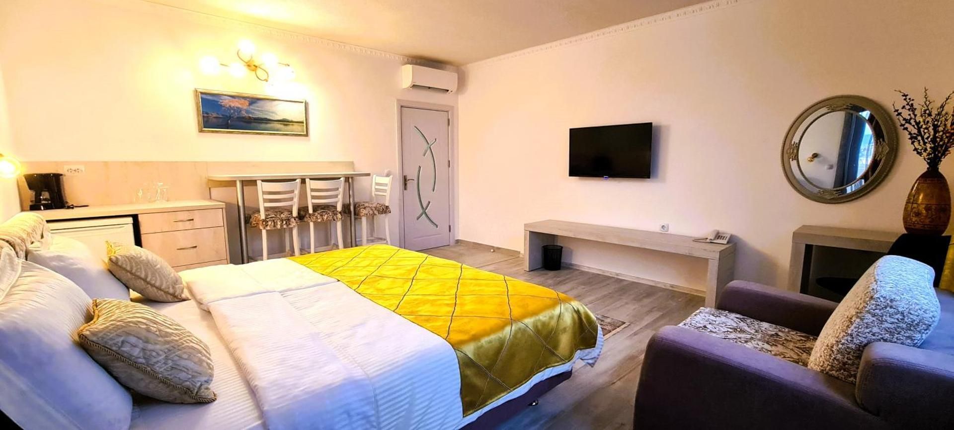 Superior panoramic luxury apartment