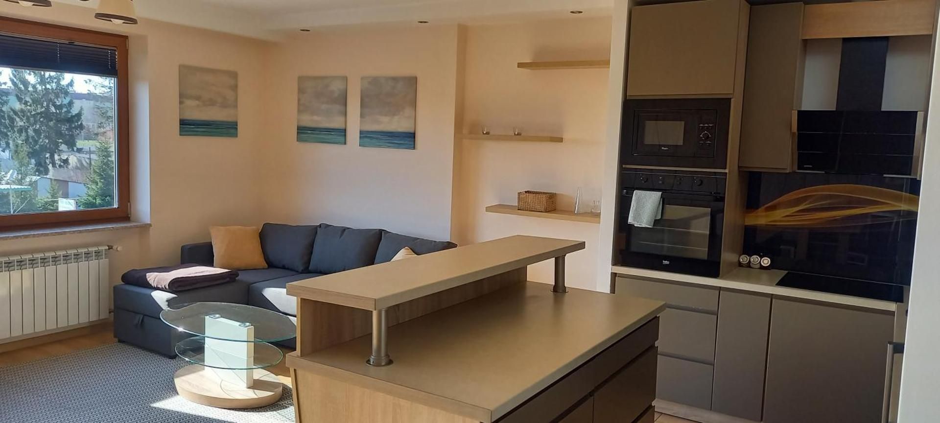 One-Bedroom Apartment (#25)