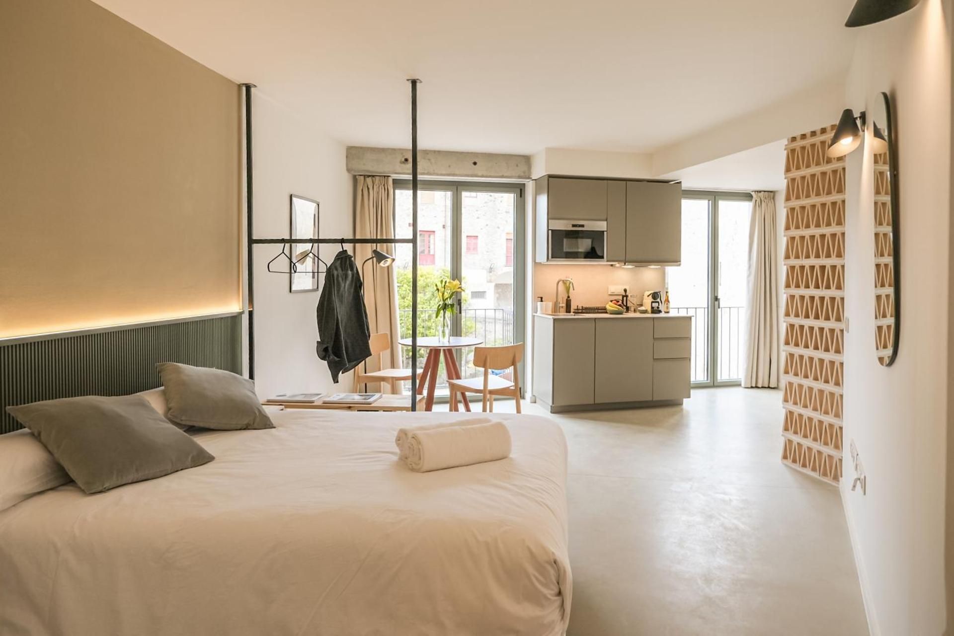 One-Bedroom Apartment