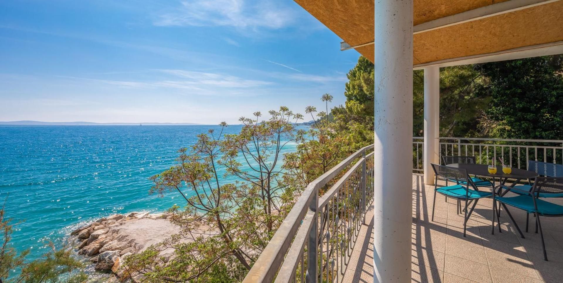 Apartment with Sea View
