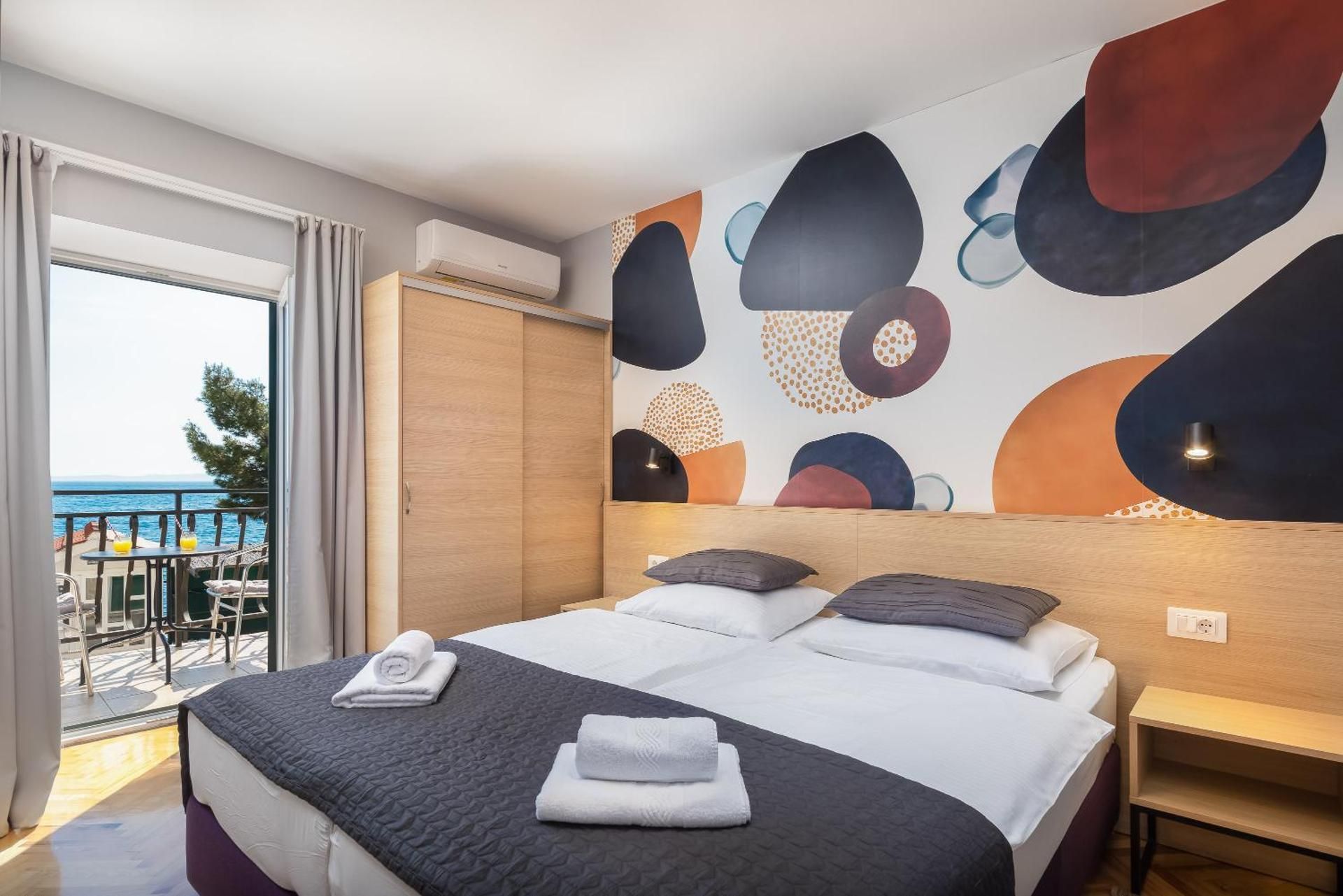Solar Beach Inn