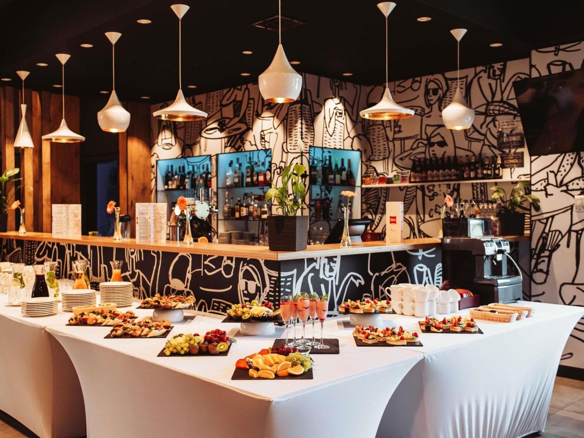 meeting room / ballrooms