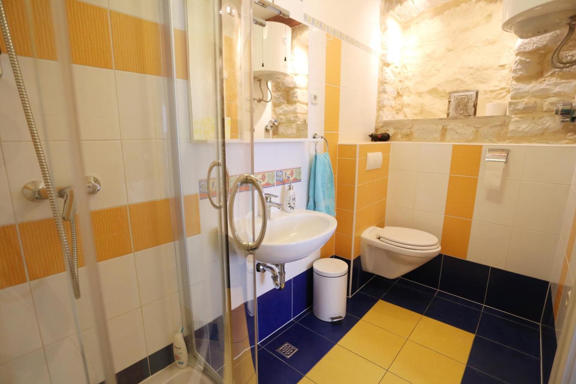 Palace Wall Residences Deluxe Double Room 2