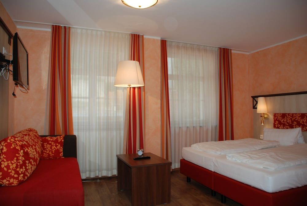 Standard Double Room (Annex)