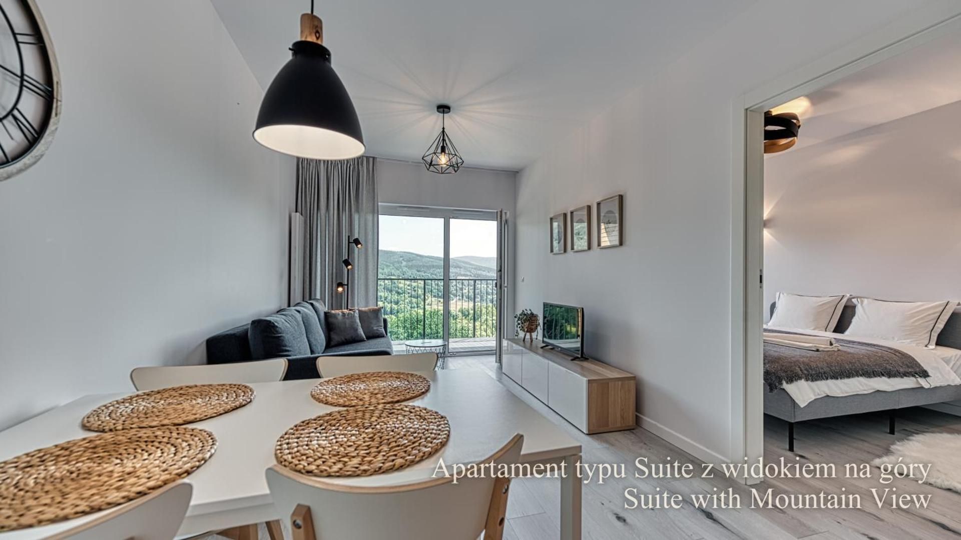 Suite with Mountain View