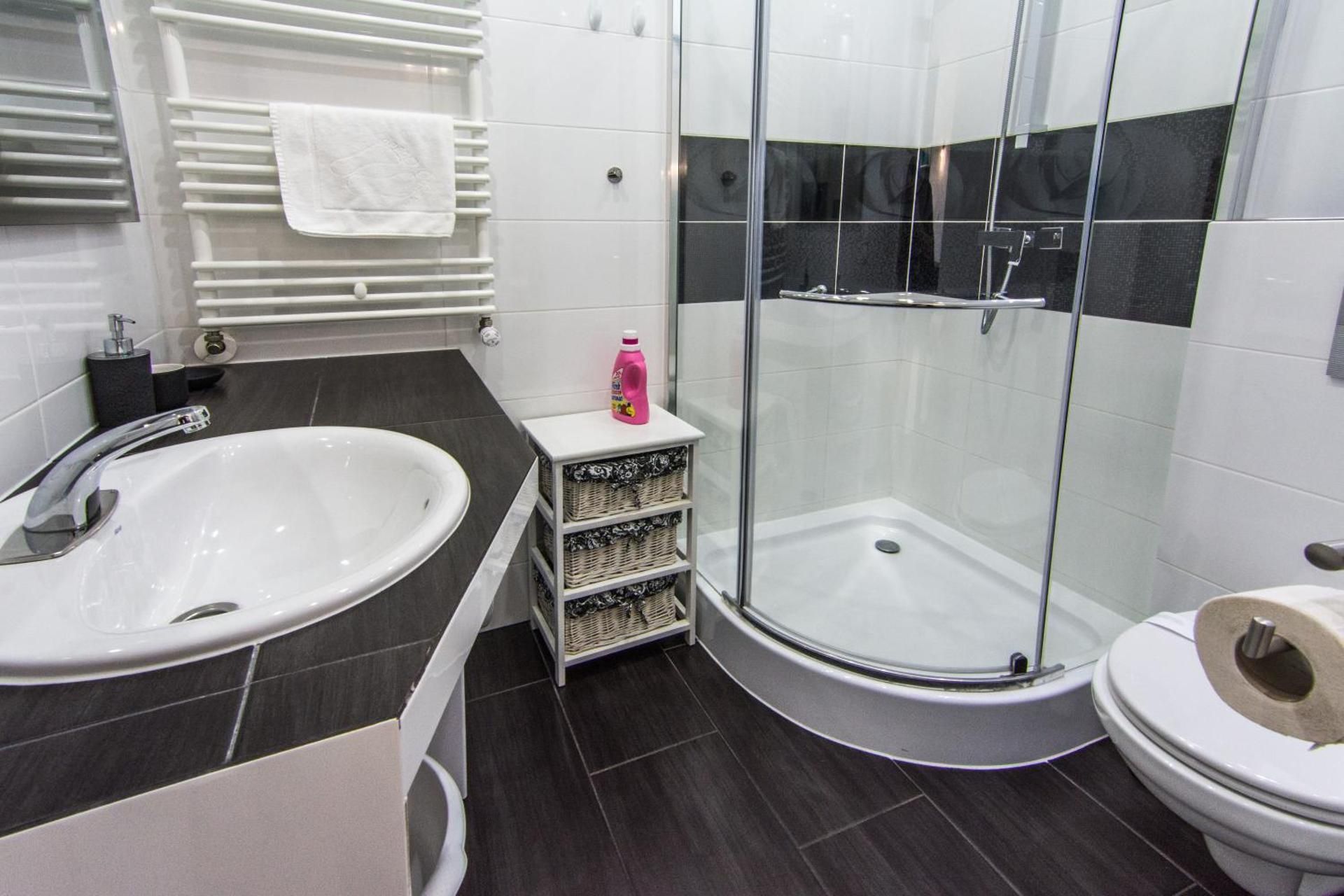One-Bedroom Apartment (Prestiżowy bis)