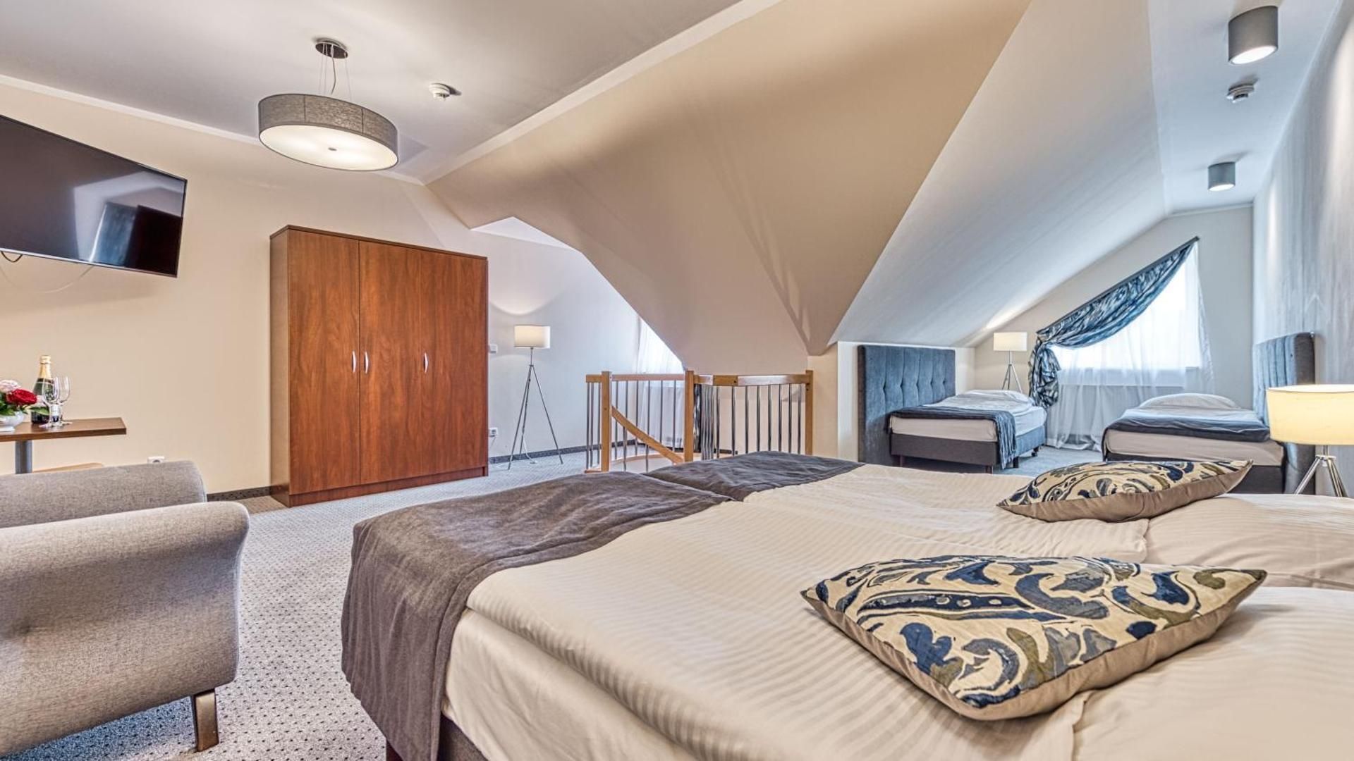 Duplex Quadruple Room