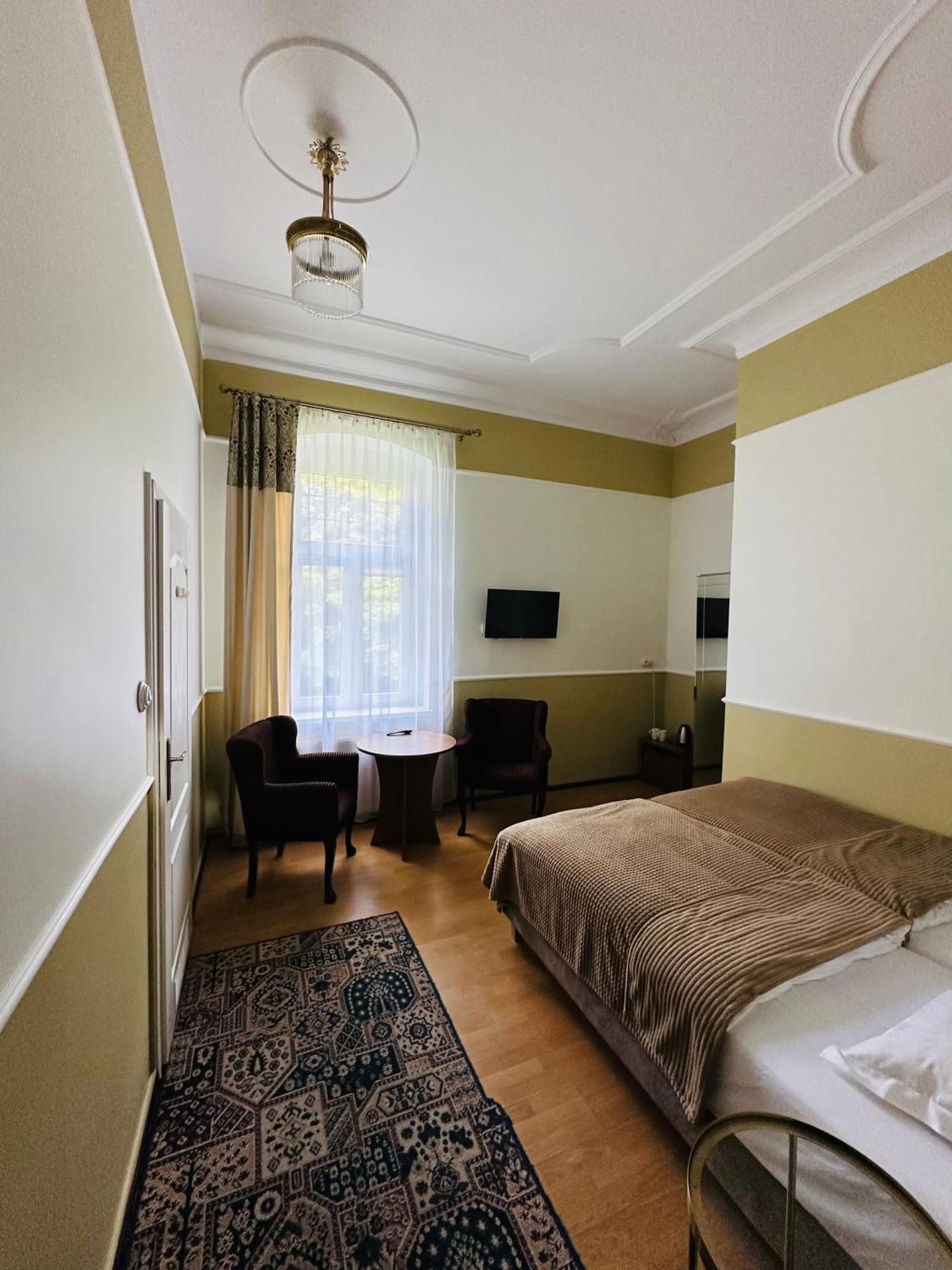 Deluxe Double or Twin Room