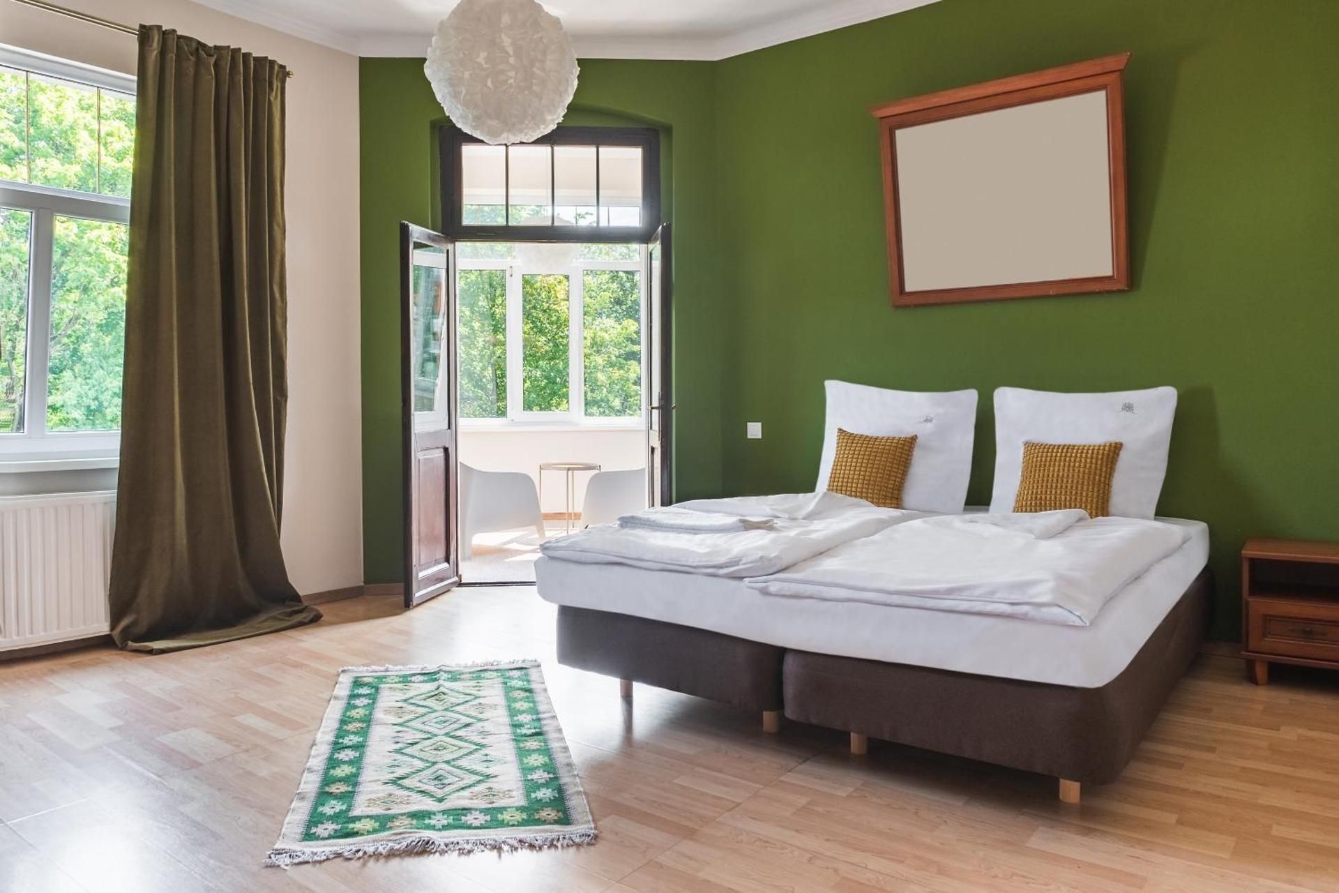 Deluxe Double or Twin Room