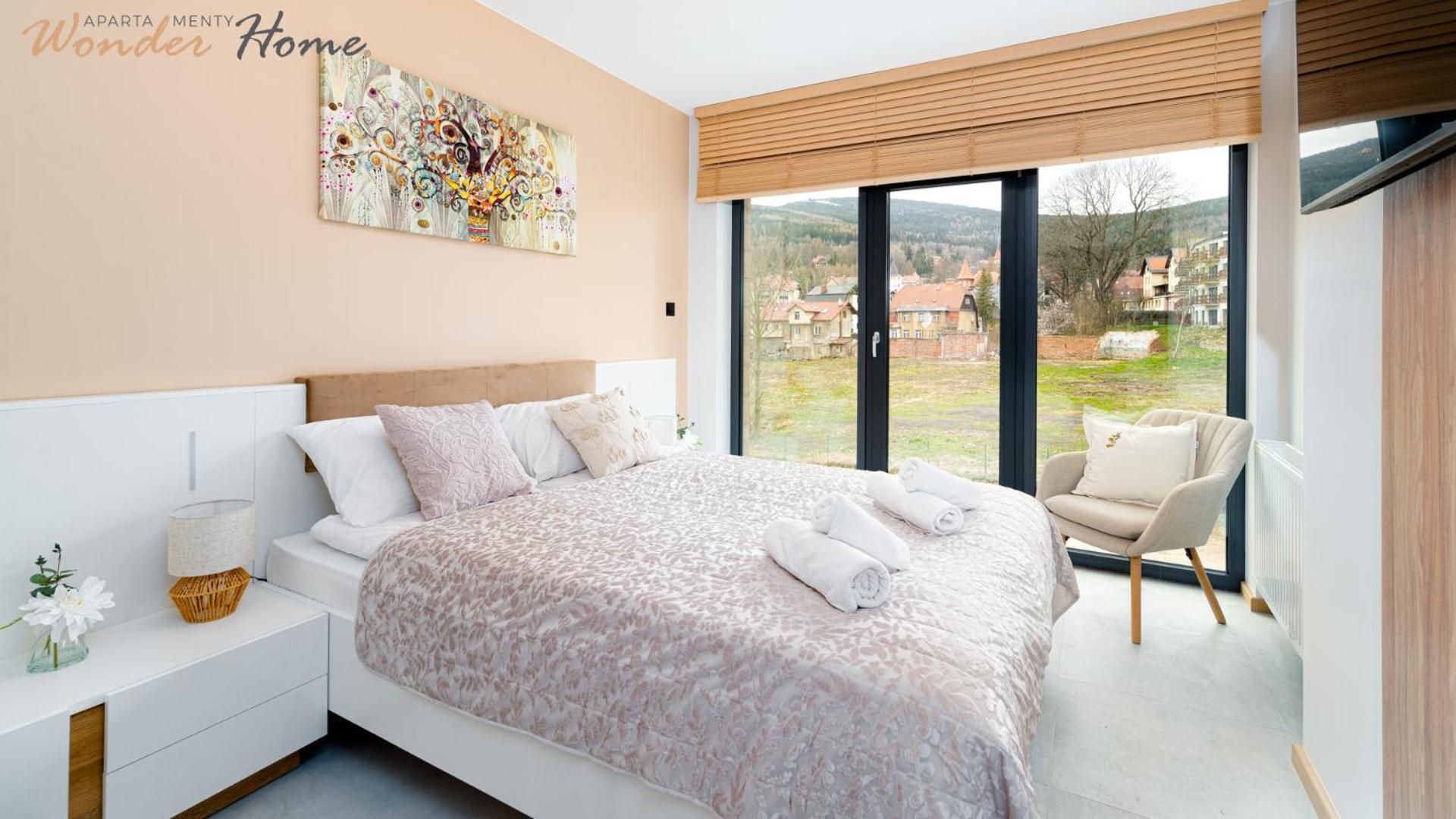 One-Bedroom Deluxe Apartment