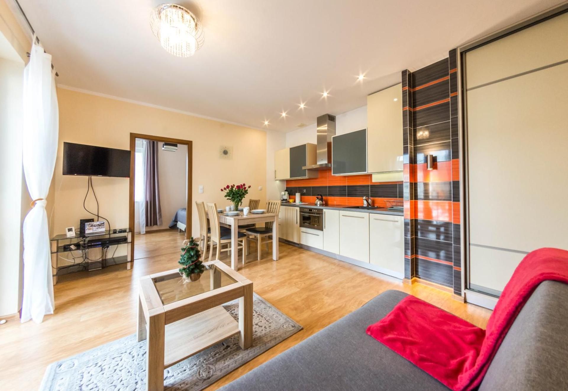 One-Bedroom Apartment (jASpisowy)
