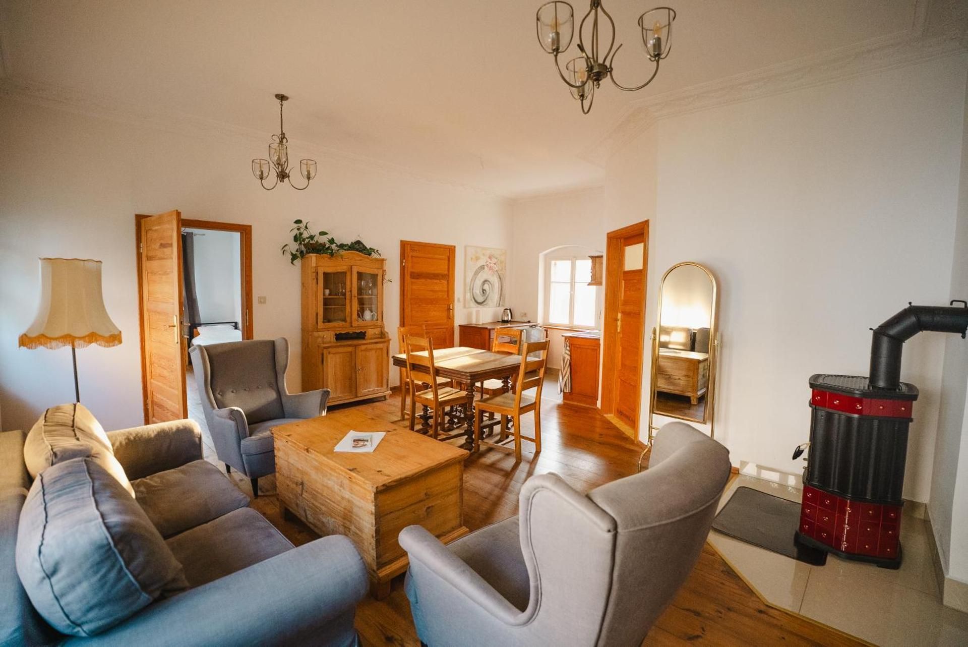 Two-Bedroom Apartment ( 6 Adults)