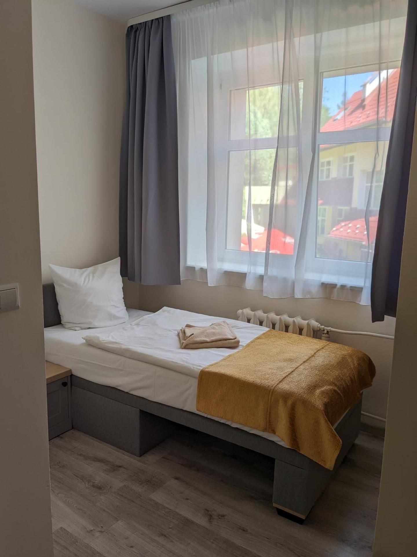 Economy Single Room