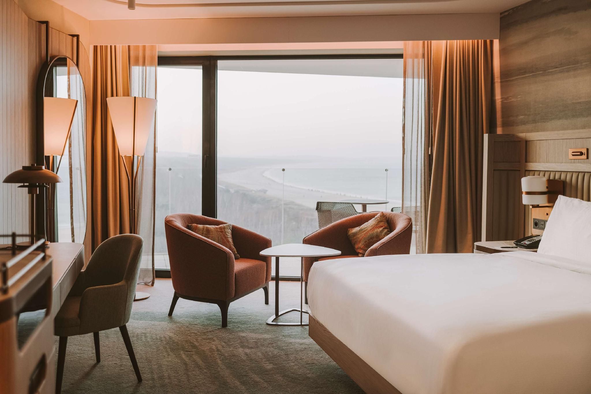 King Superior Sea View Room