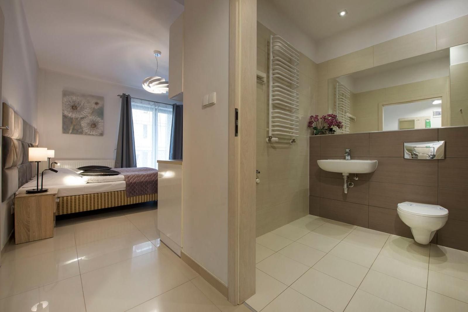 Apartment (2 Adults)